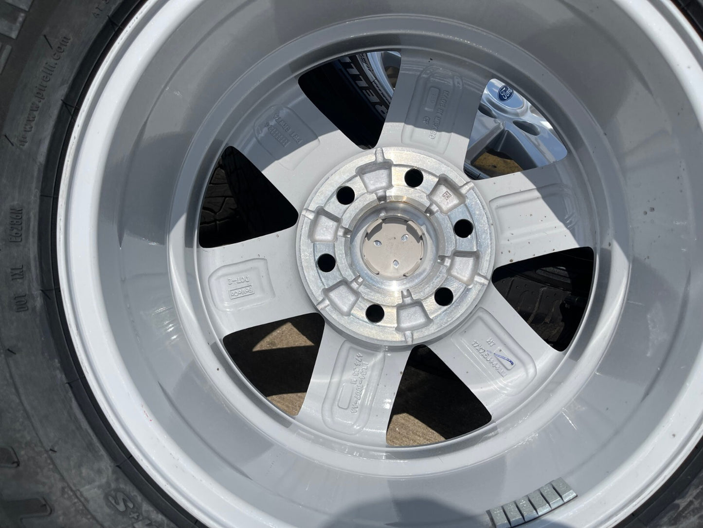 17" Ford F-150 Expedition OEM rims wheels 10339 tires 2024 2025 NEW PIRELLI A/T