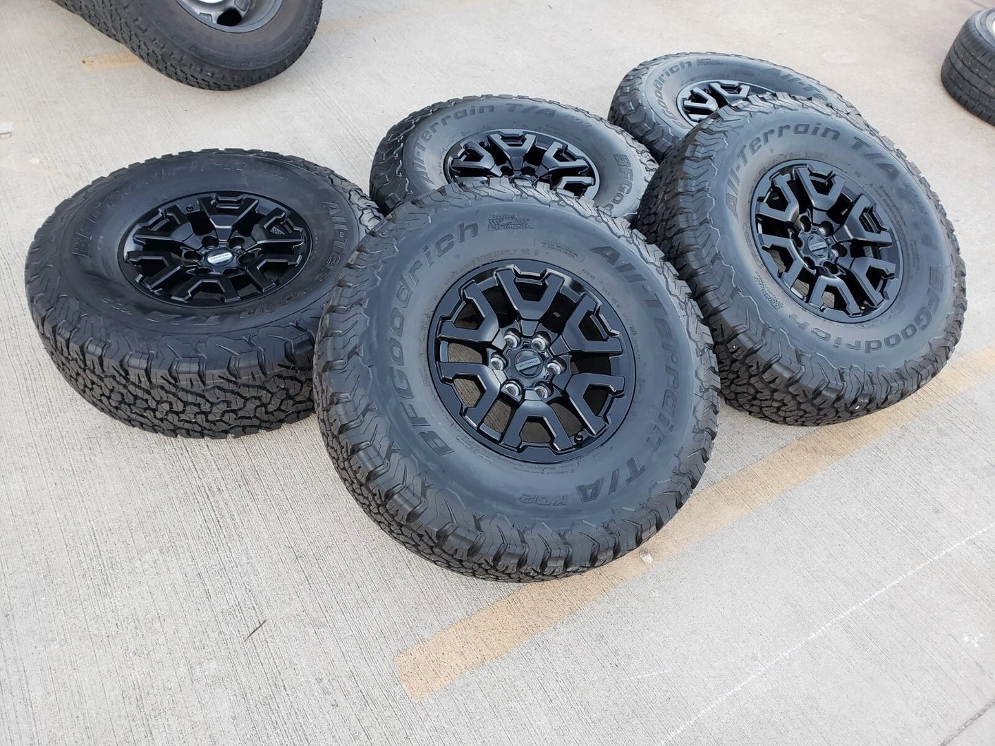 17" Ford F-150 Raptor Bronco OEM rims wheels BFG 10461 tires 2024 2025 BFG NEW