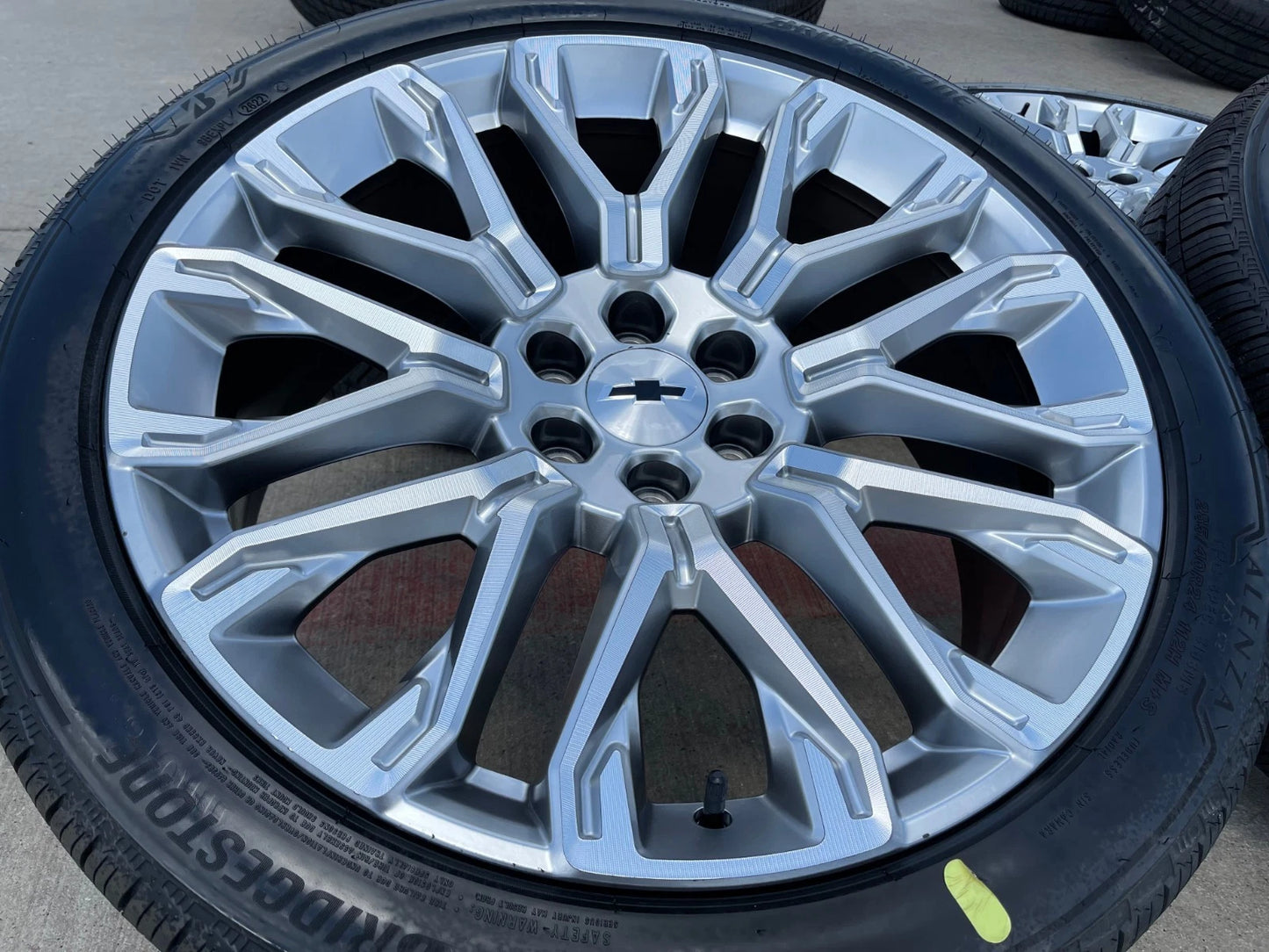 24" Chevy Tahoe LTZ GMC Yukon Sierra Denali OEM wheels rims tires 2025 2026 NEW