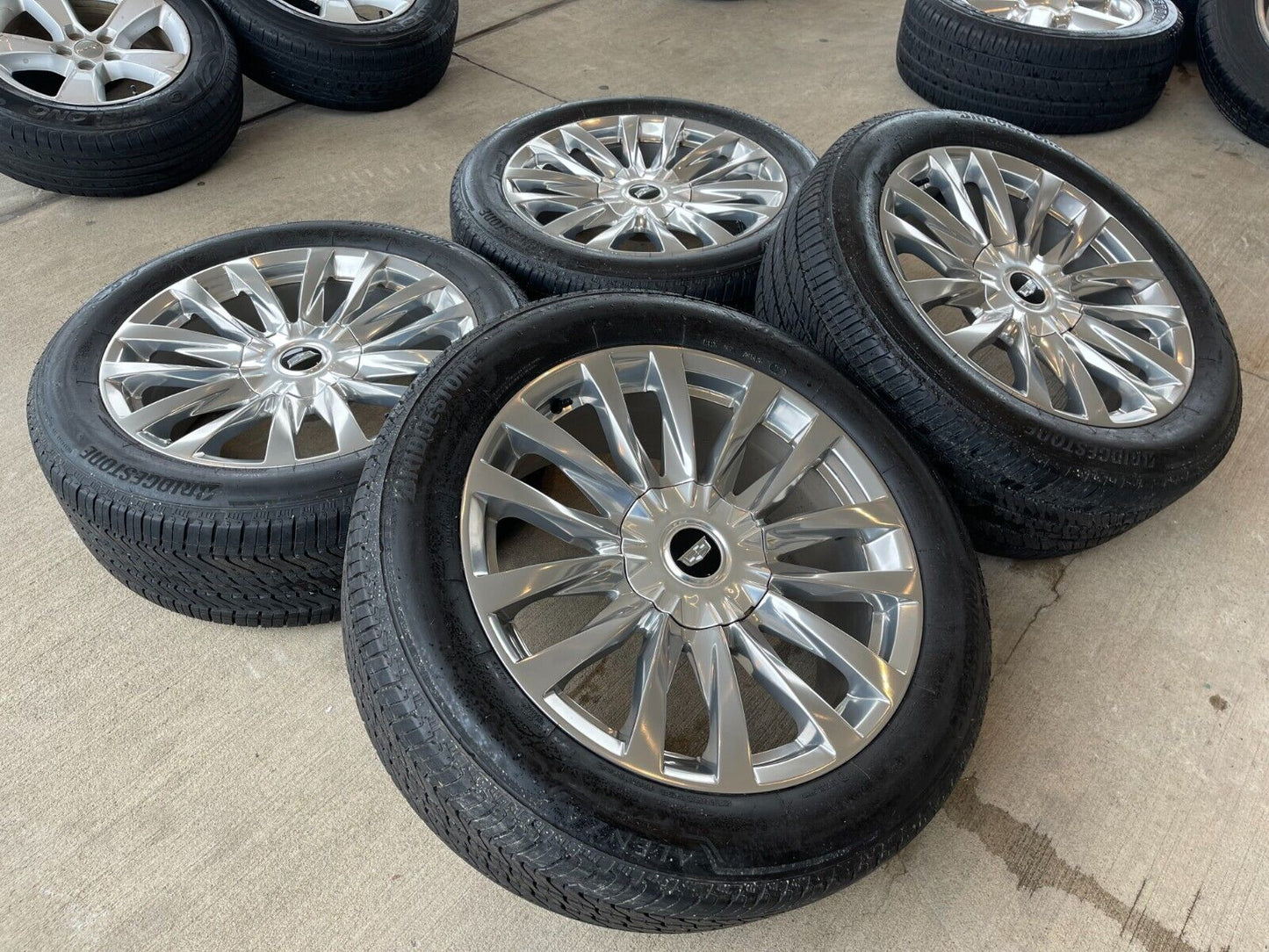 22" Cadillac Escalade Platinum OEM wheels rims 95026 tires