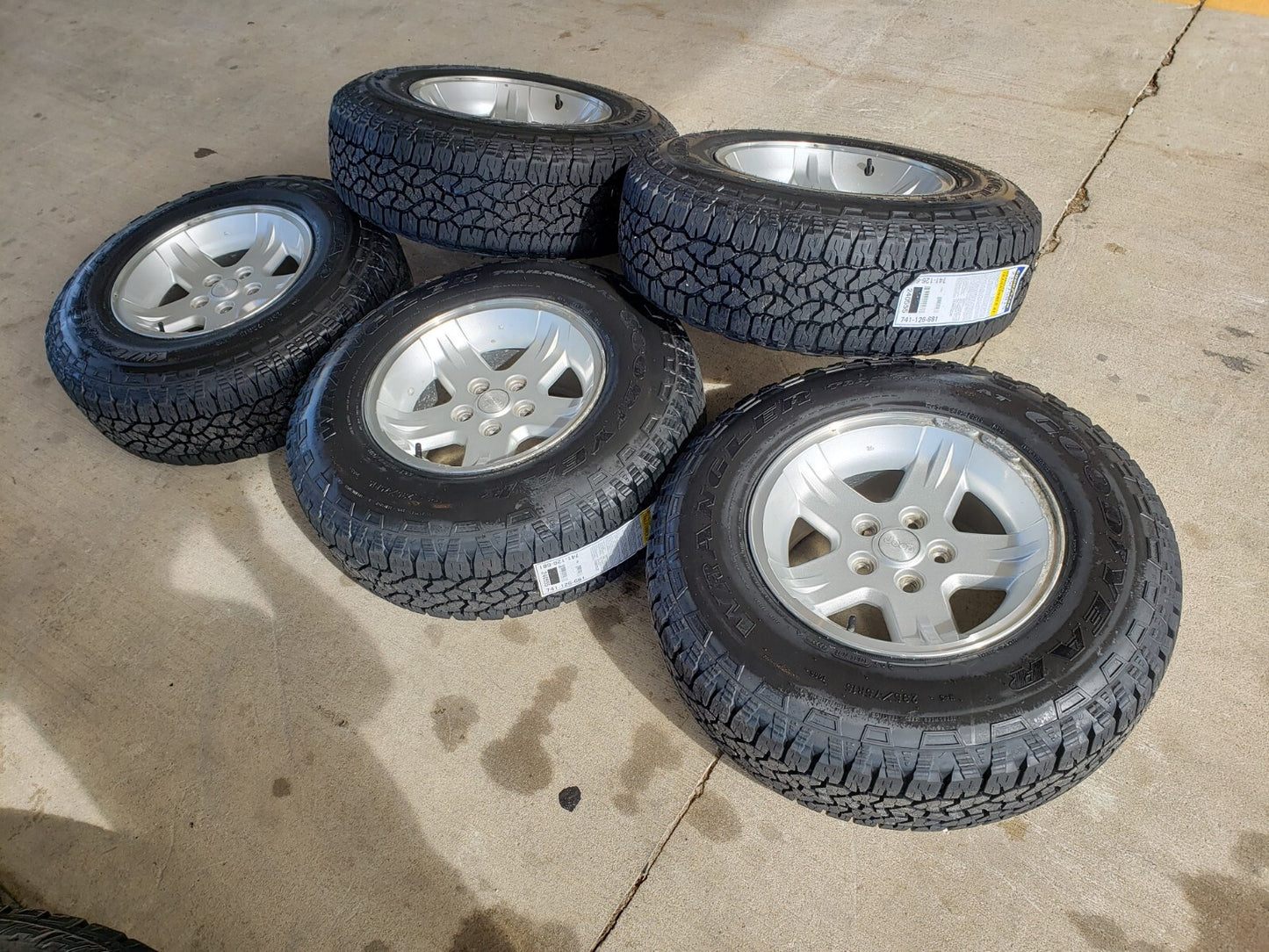15" Jeep Wrangler OEM wheels rims 9050 1997 1998 1999 2000 2001 NEW A/T tires