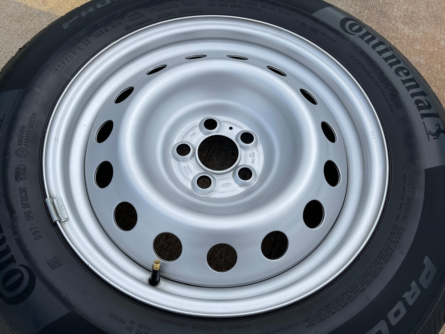 17" Ford Maverick Bronco Sport rim wheel tire 10415 OEM spare LIKE NEW