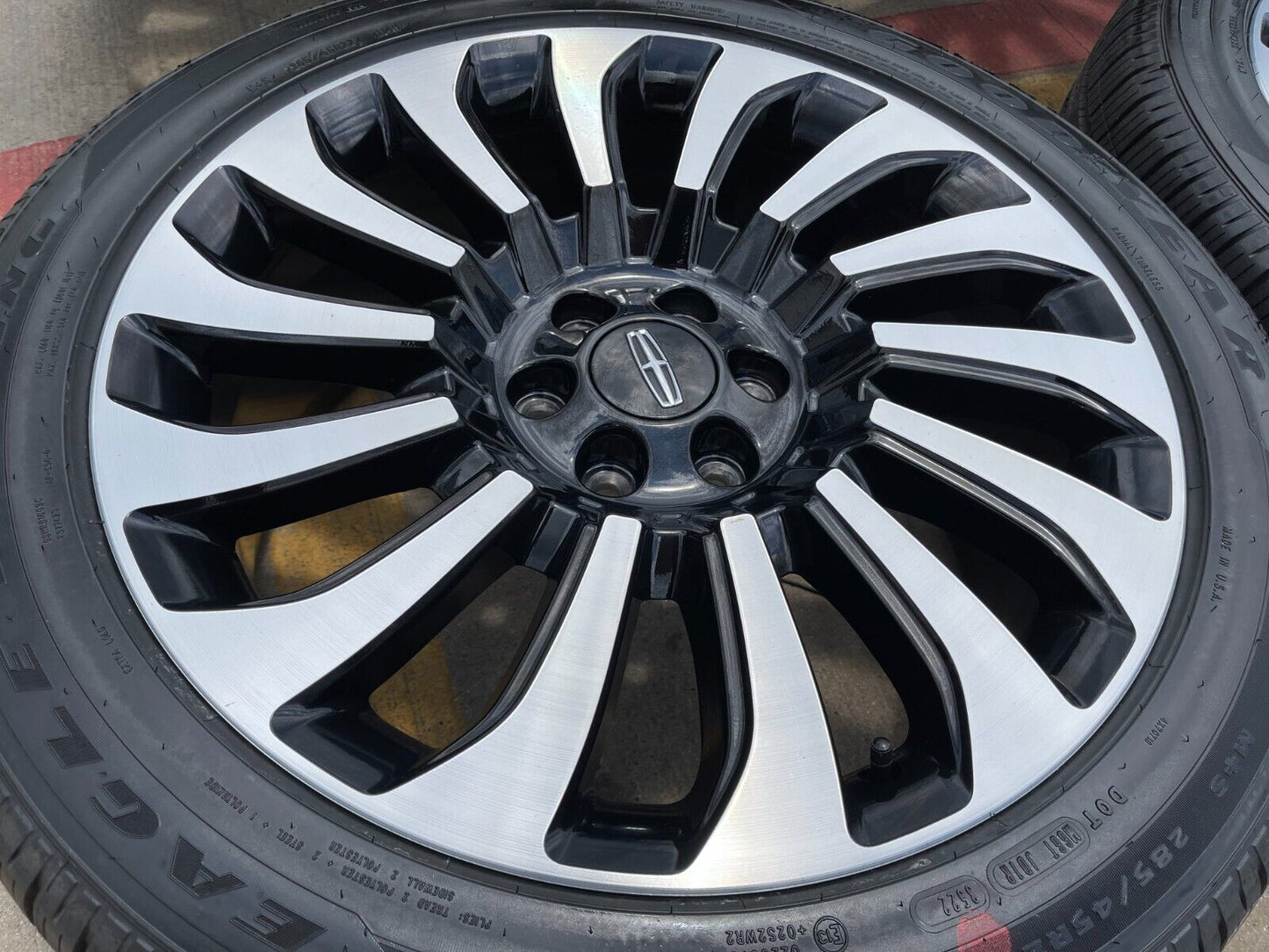 22" Lincoln Navigator OEM rims wheels Black Label 10499 95383 2023 2024 2025 NEW