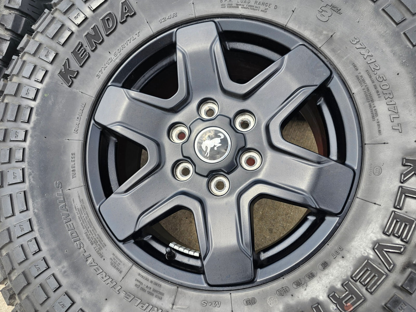 (4) 17" Ford Bronco wheels rims 95292 10383 SASQUATCH Ranger KENDA 37"