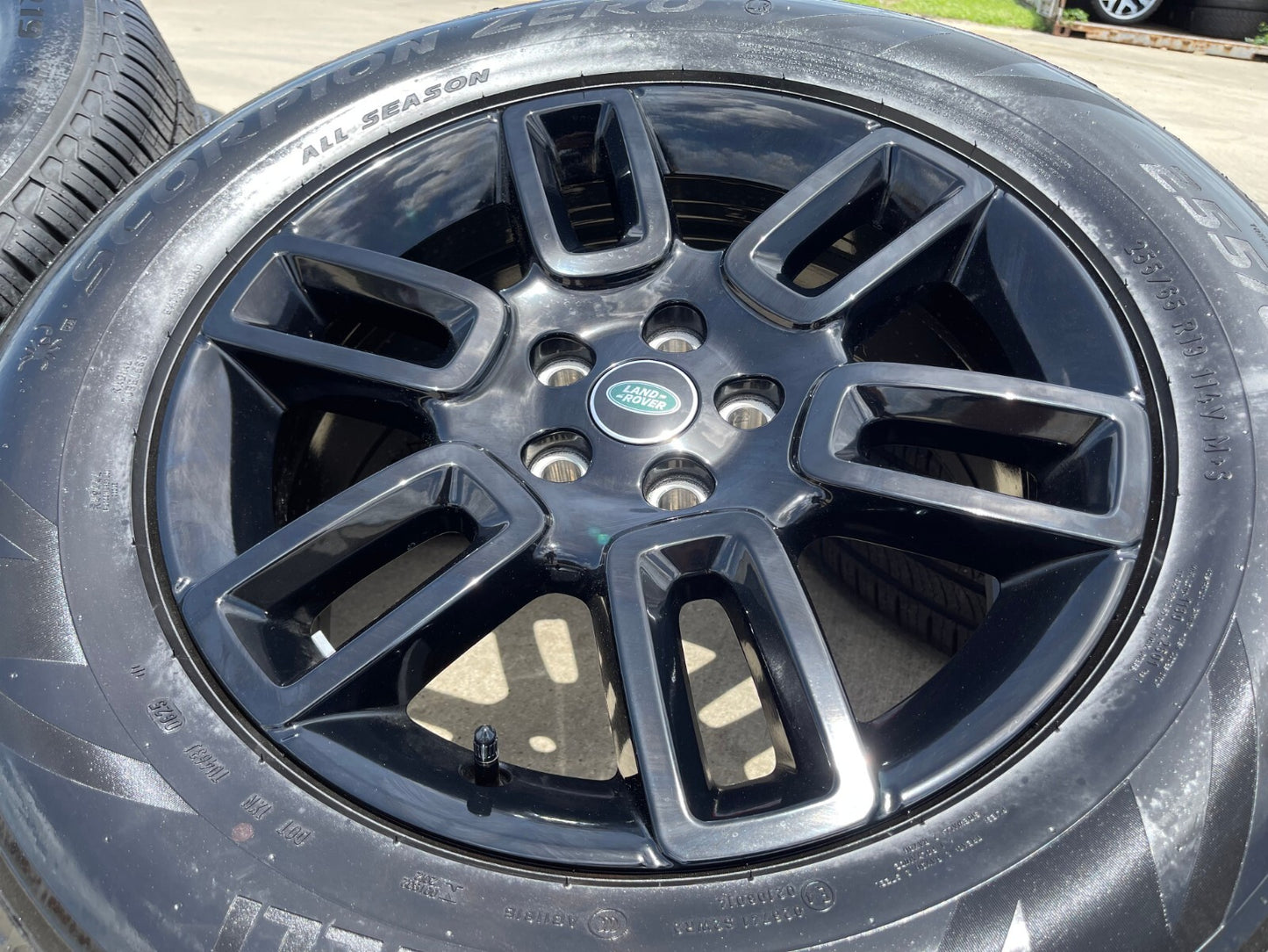 19" Land Rover DEFENDER Range Rover OEM 72350 wheels rims 2023 2024 2025 NEW