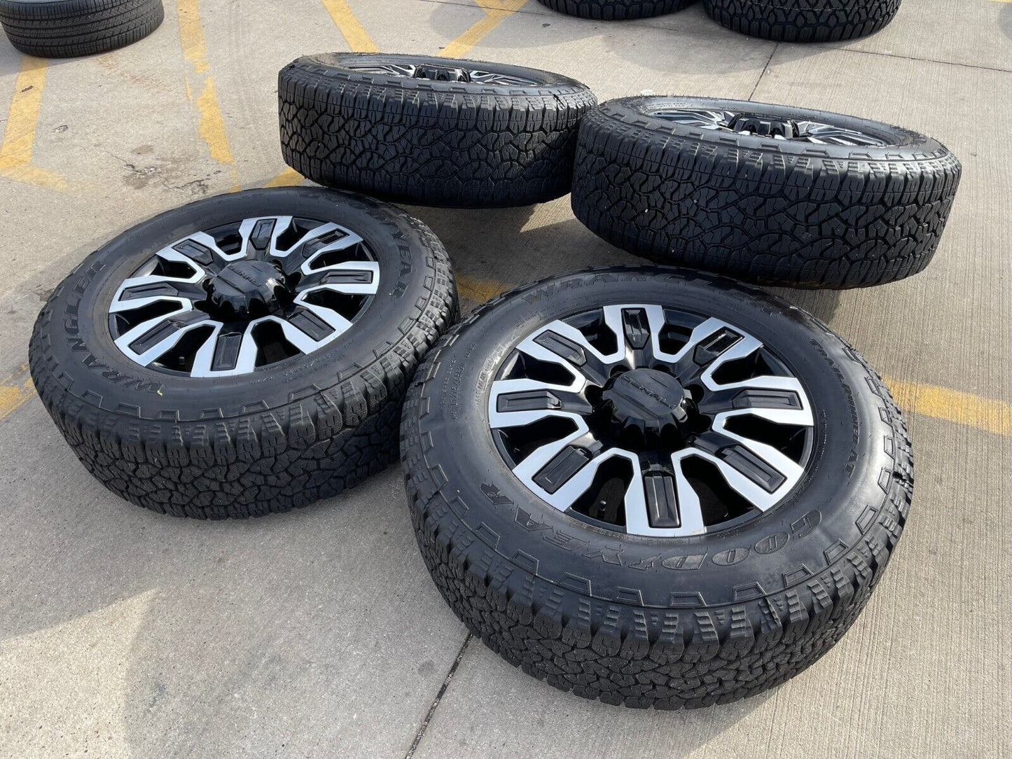 20" GMC Sierra DENALI ULTIMATE 2500 3500 OEM wheels rims 5958 Chevy 2023 2024
