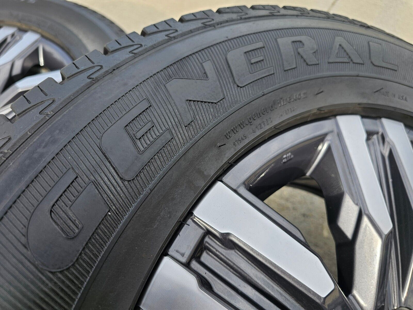 20" Nissan Titan XD Pro-4X OEM wheels rims tires 2019 2020 2021 2022 2023 2024