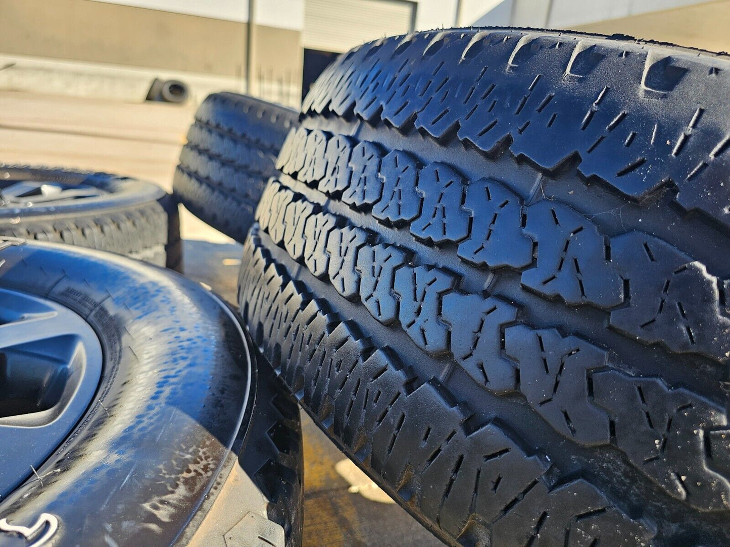 20" Dodge Ram 2500 3500 LARAMIE OEM 2700 wheels rims tires 2022 2023 2024 2025