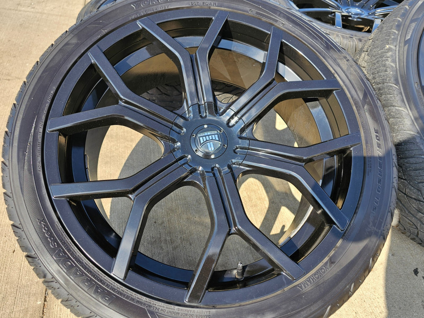 24x9.5 DUB Royalty Black wheels rims tires 6x5.5 6x135 RAM Chevy Tacoma