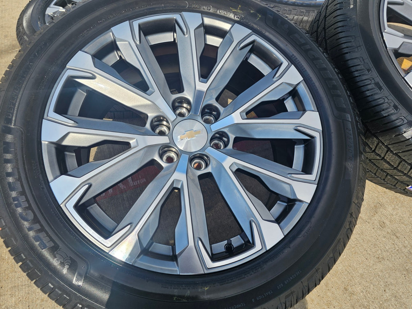 22" Chevy Tahoe Silverado Suburban OEM wheels rims 2025 2026 NEW MICHELIN