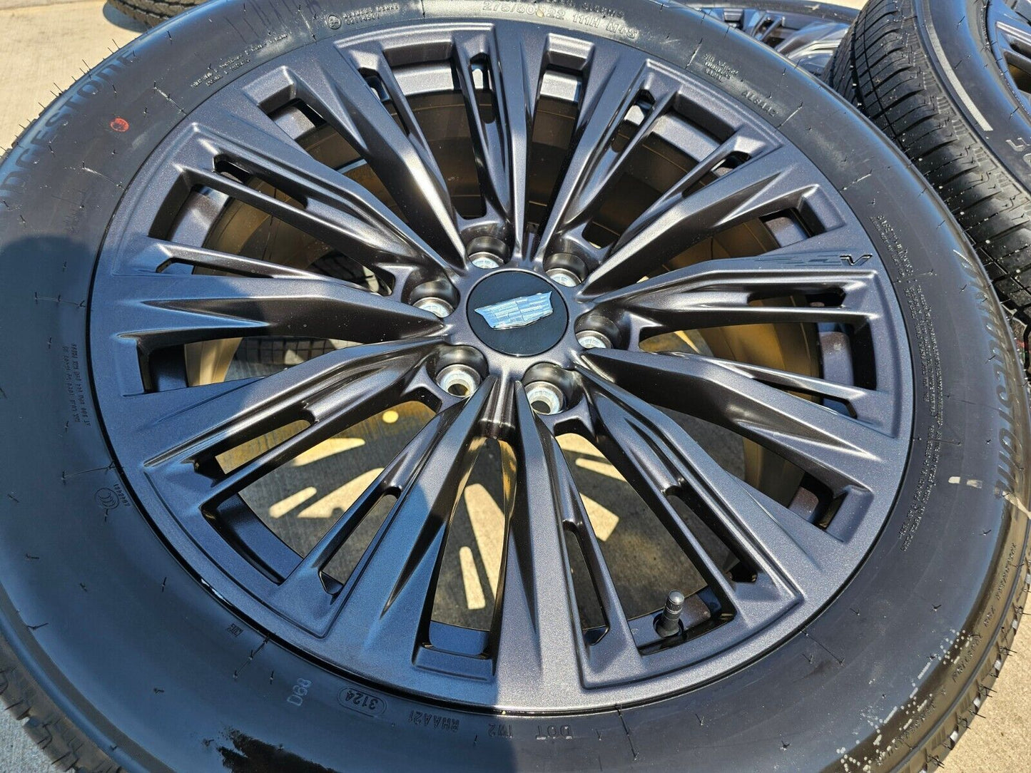 22" Cadillac Escalade V V600 Platinum OEM ORIGINAL wheels rims 2024 2025 NEW