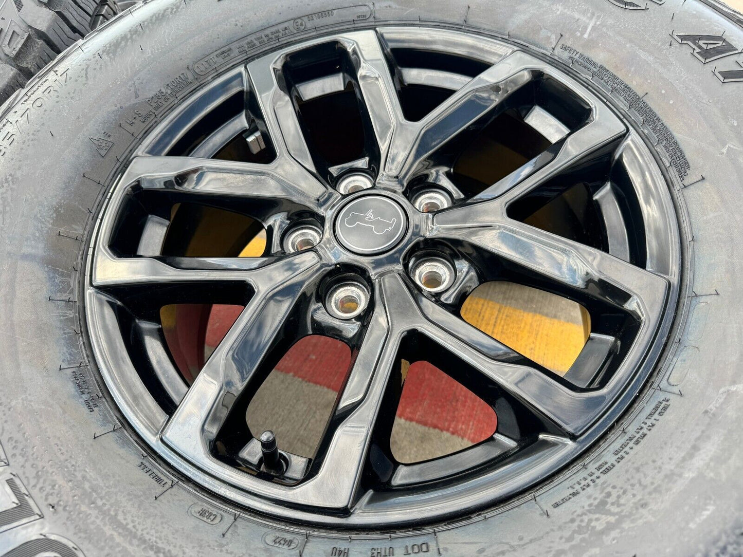 17" Jeep Wrangler Rubicon Sport OEM wheels rims 9301 95329 Gladiator 2023 2024