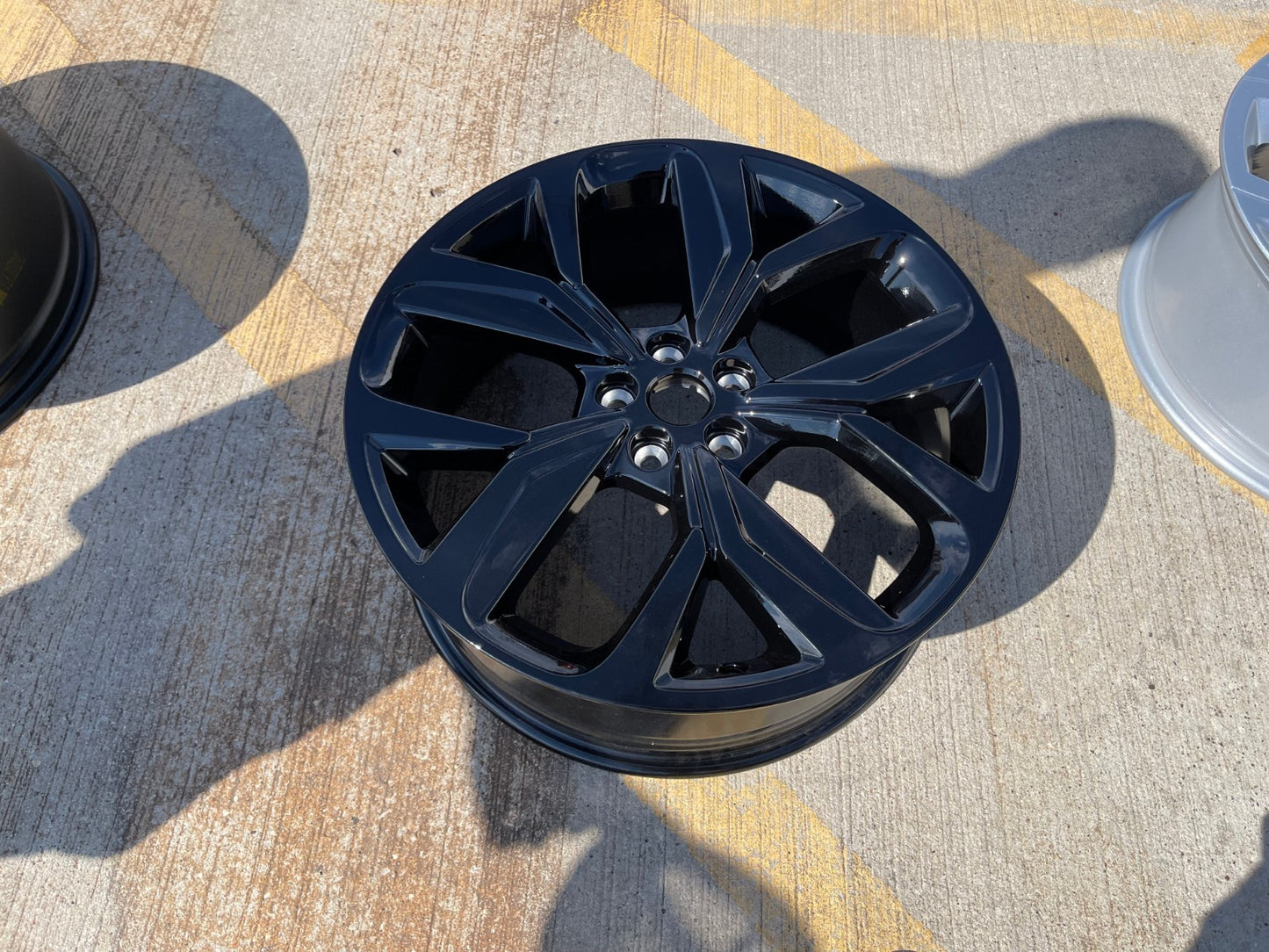 20" 20x8 Jaguar I Pace XF F-Type OEM 5068 wheel rim NEW
