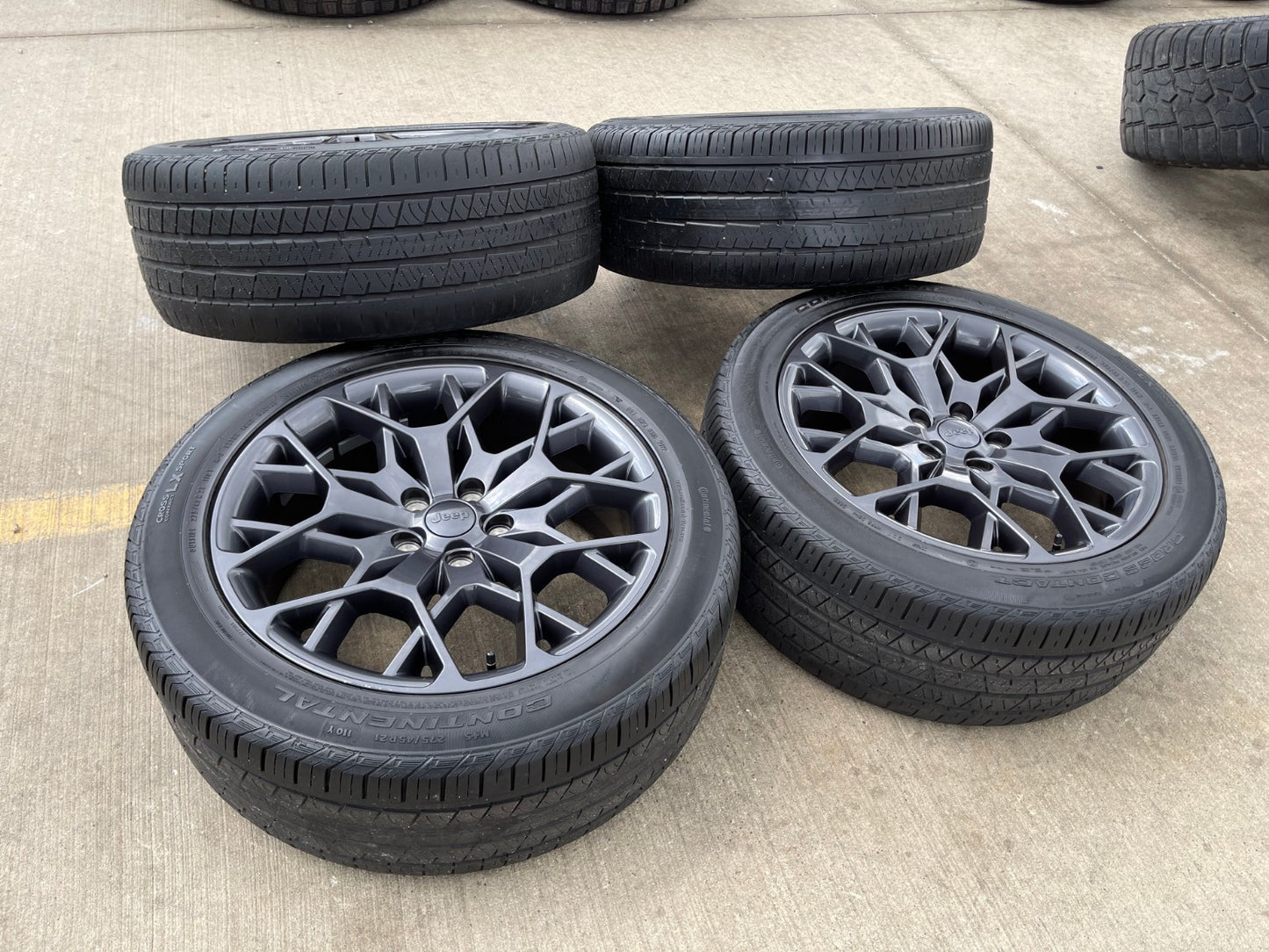21" Jeep Grand Cherokee L Summit OEM 9291 wheels rims tires 2023 2024 2025 2026