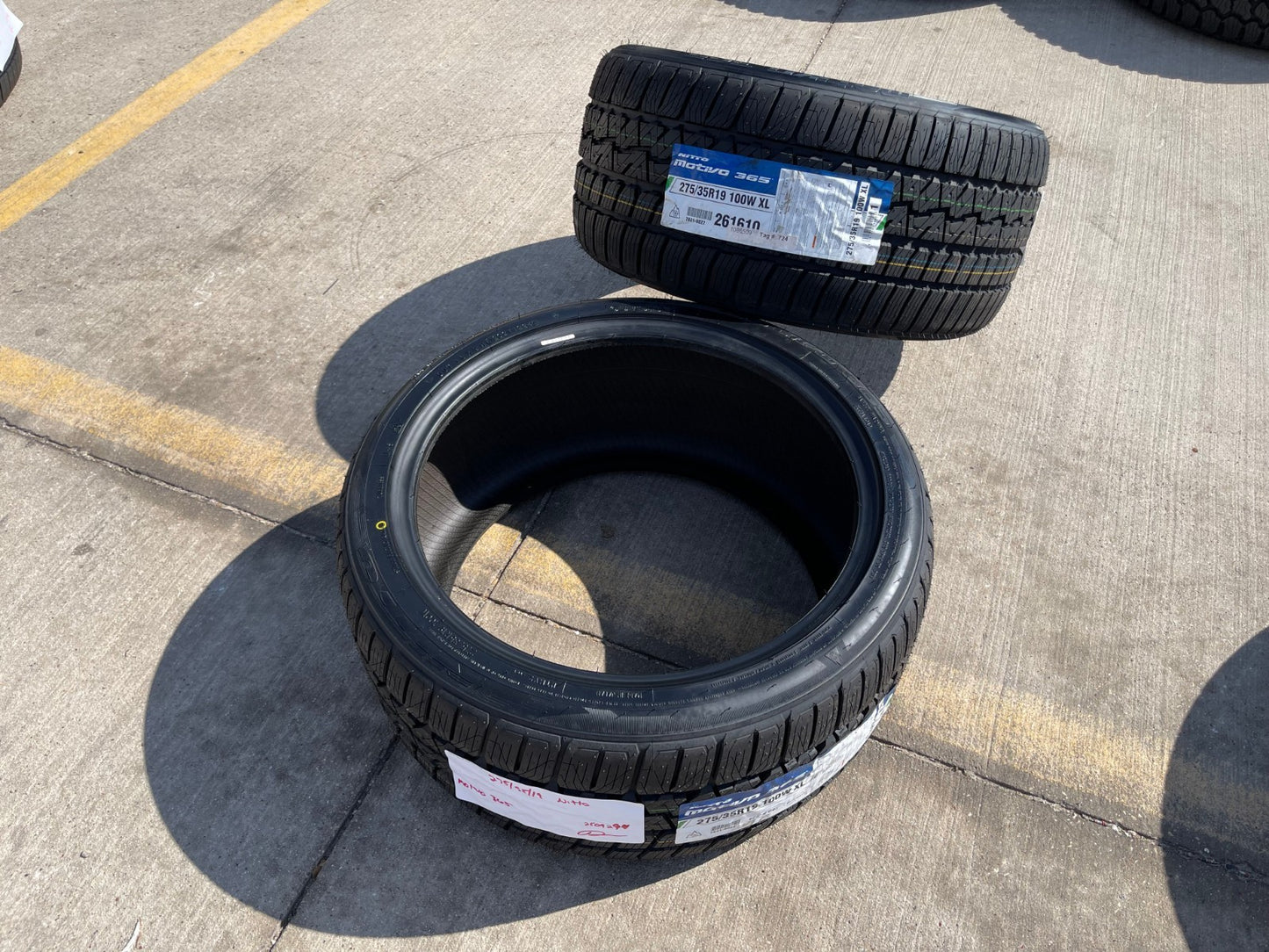 (1) 275/35/19 Nitto Motivo 365 tire 100W XL NEW
