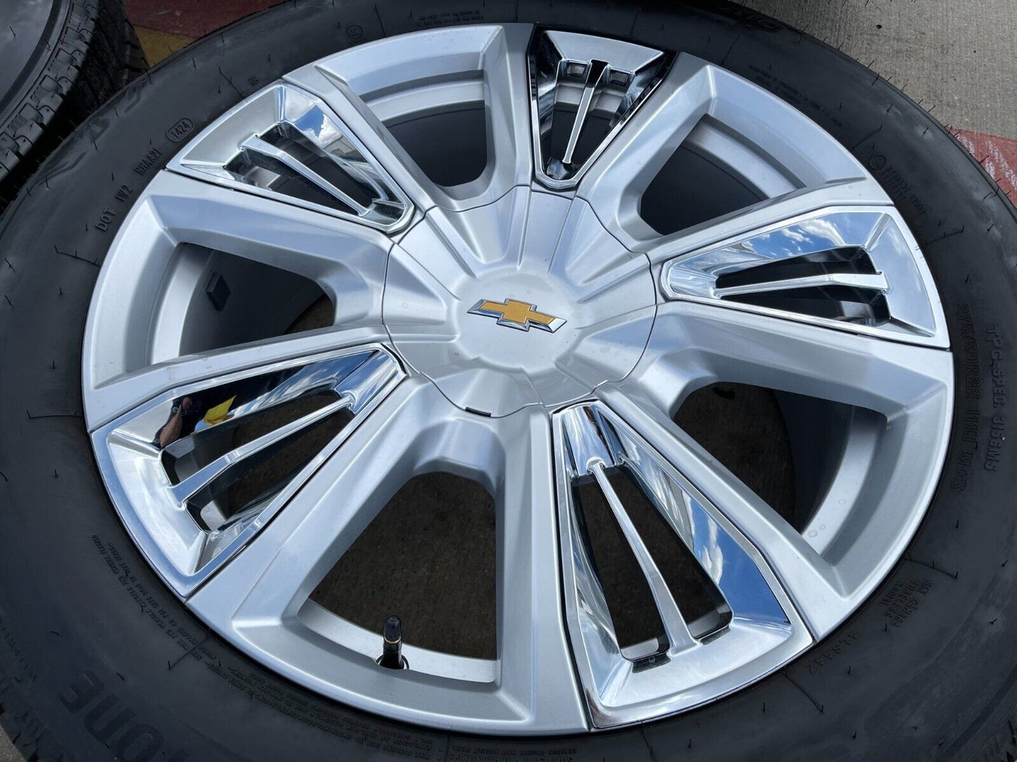 22" Chevy Tahoe RST OEM wheels rims 14046 96951 Silverado Suburban NEW