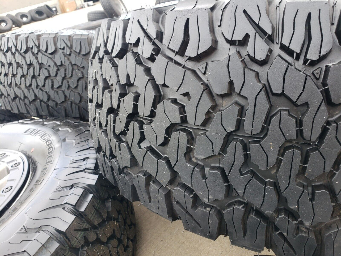 17" Jeep Wrangler 392 Gladiator Rubicon OEM BEADLOCK wheels rims NEW 2024 2025