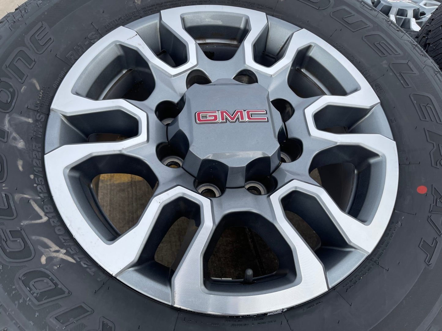 18" GMC Sierra AT4X Chevy Silverado 2500 3500 OEM 5949 wheels rims BRIDGESTONE