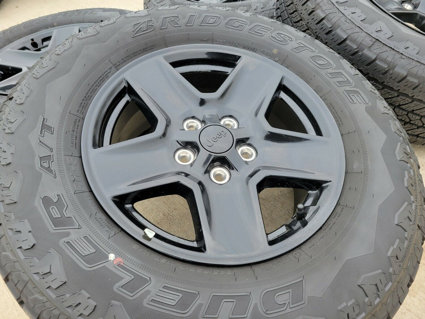 17" Jeep Gladiator BLACK OEM wheels rims 9235 tires Wrangler 2022 2023 2024 NEW