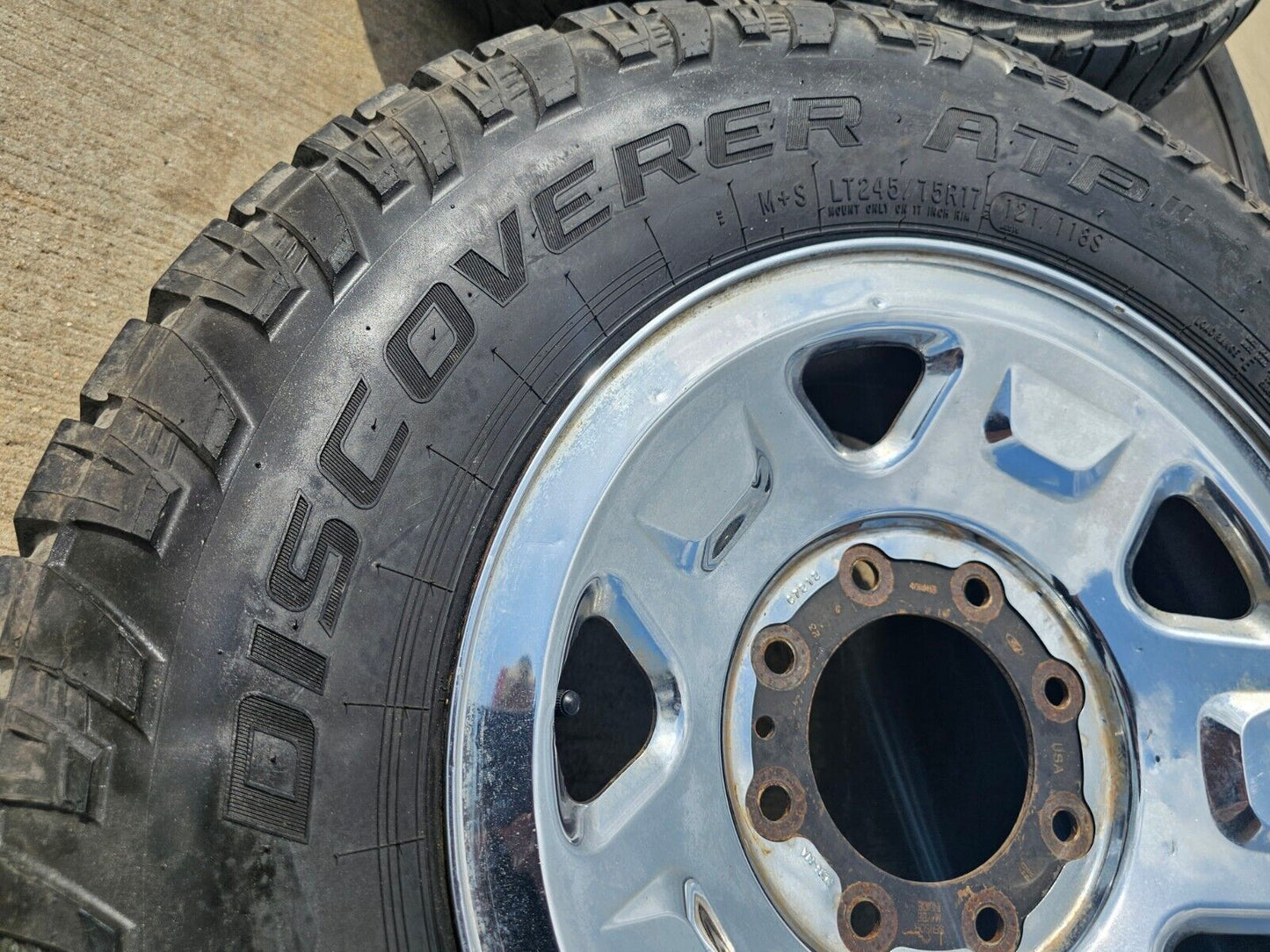 17" Ford F-250 F-350 OEM 3620 3621 wheels rims tires