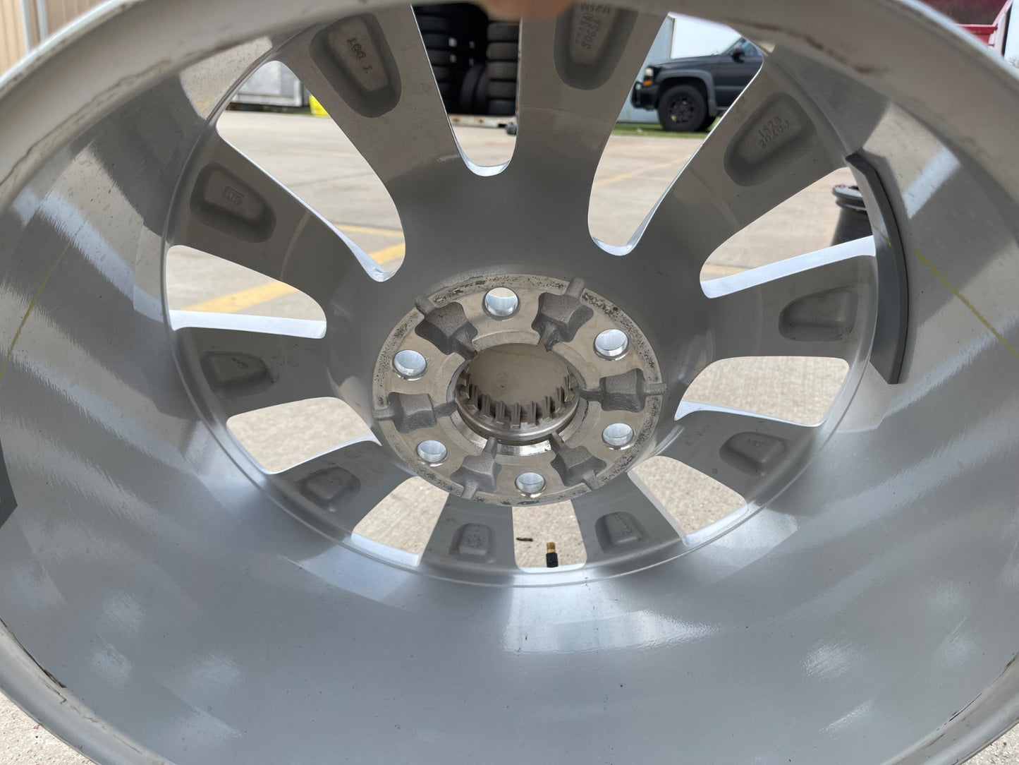 20" Chevy Silverado 1500 Tahoe Suburban OEM 5915 5916 wheel rim