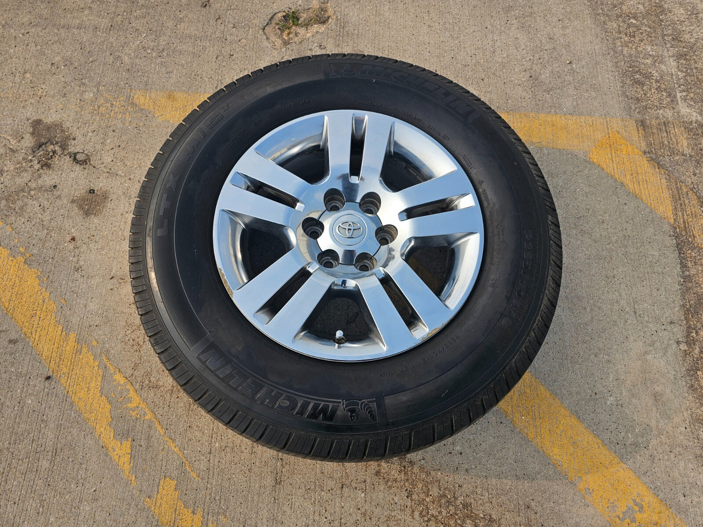 18" Toyota Tacoma 4Runner OEM wheel rim spare 69606 FJ 2013 2014 2015