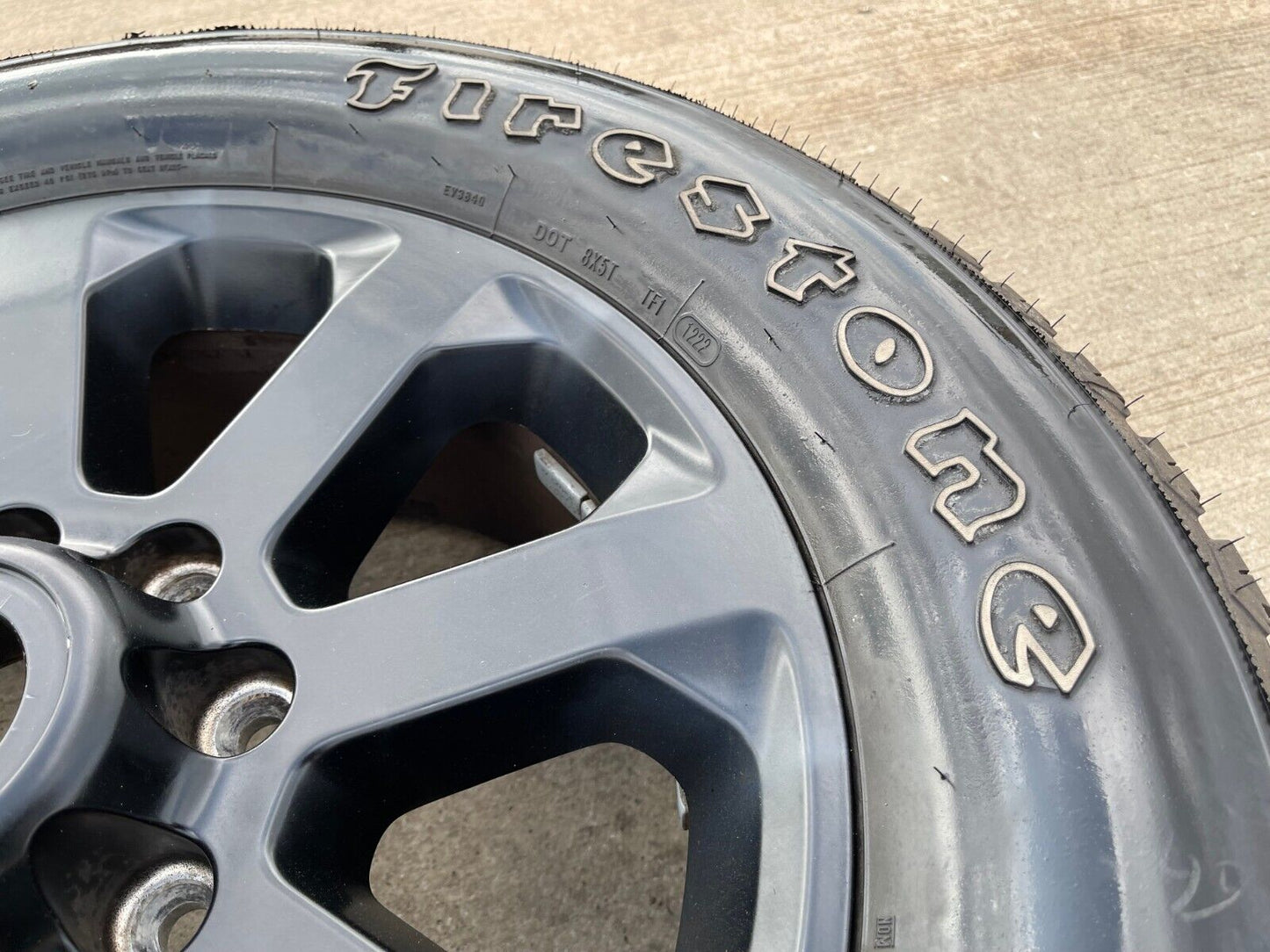 (1) 20" Dodge Ram 2500 3500 LARAMIE OEM 2700 black wheel rim tire spare