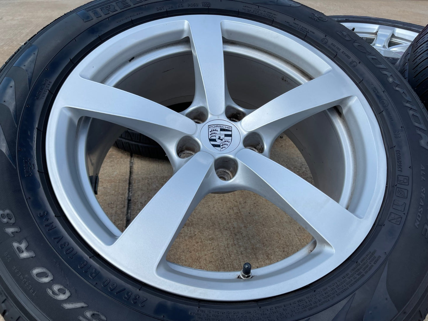 18" Porsche Macan OEM silver wheels rims 67519 67521 2020 2021 2022 2023 2024