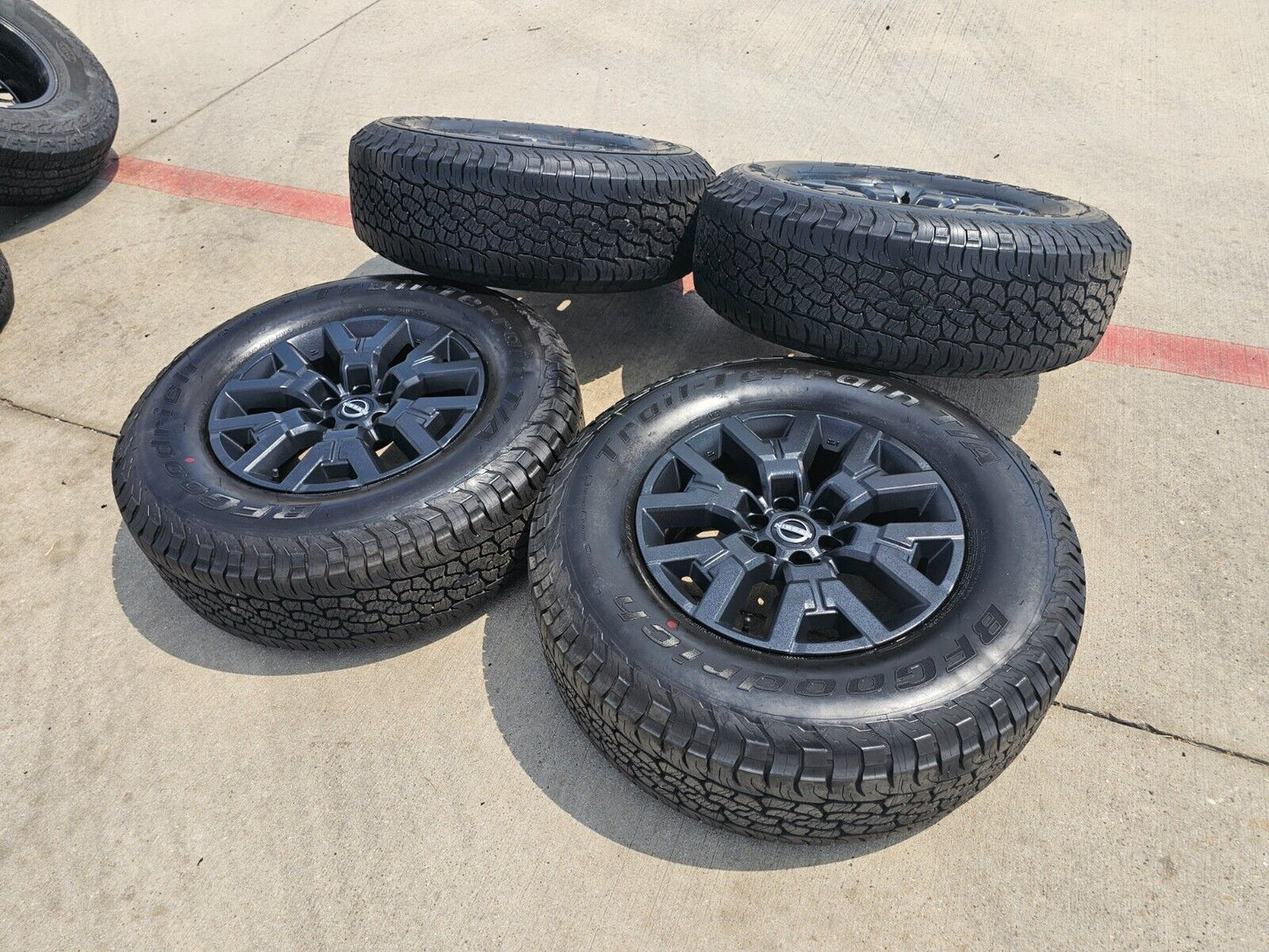 17" Nissan Frontier OEM Desert Runner 62832 wheels rims tires 2023 2024 2025 NEW