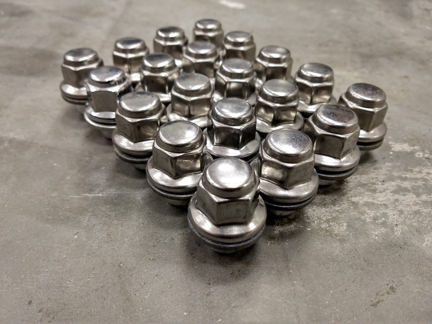 (20) 12x1.5 OEM Toyota Camry lug nuts polished Avalon Corolla Rav-4 Lexus RX350