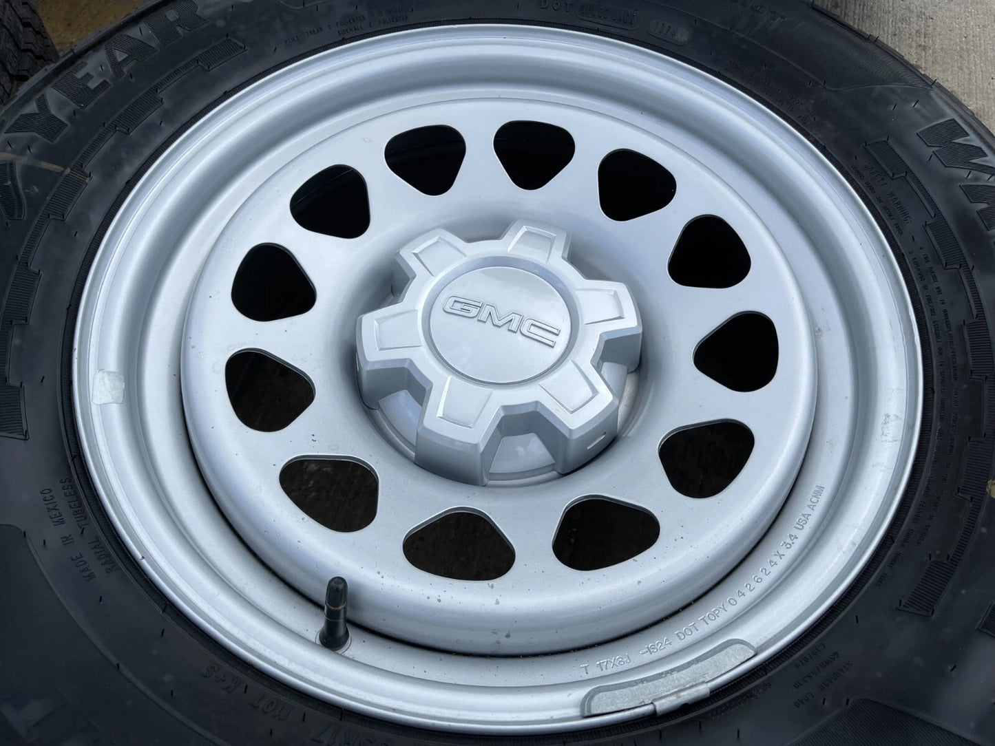 17" Chevy Colorado OEM wheels rims Silverado Suburban 8130 Canyon 2024 2025 NEW