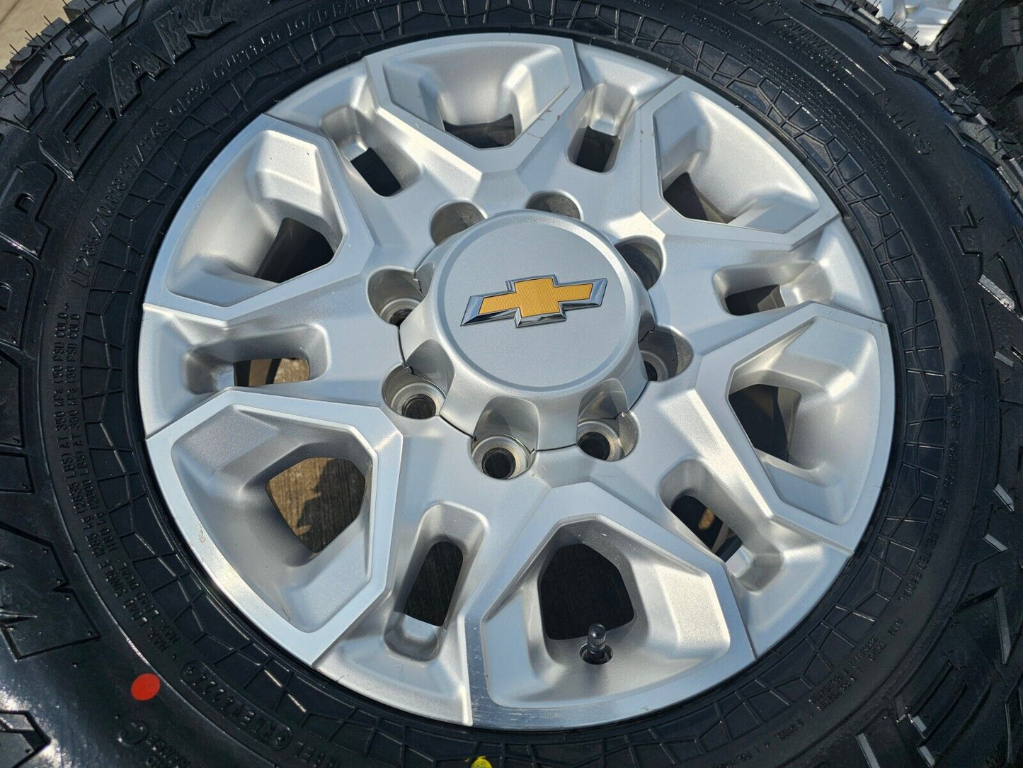 18" Chevy Silverado Trail Boss 2500 3500 OEM 5959 wheels rims 2024 2025 NEW 34"
