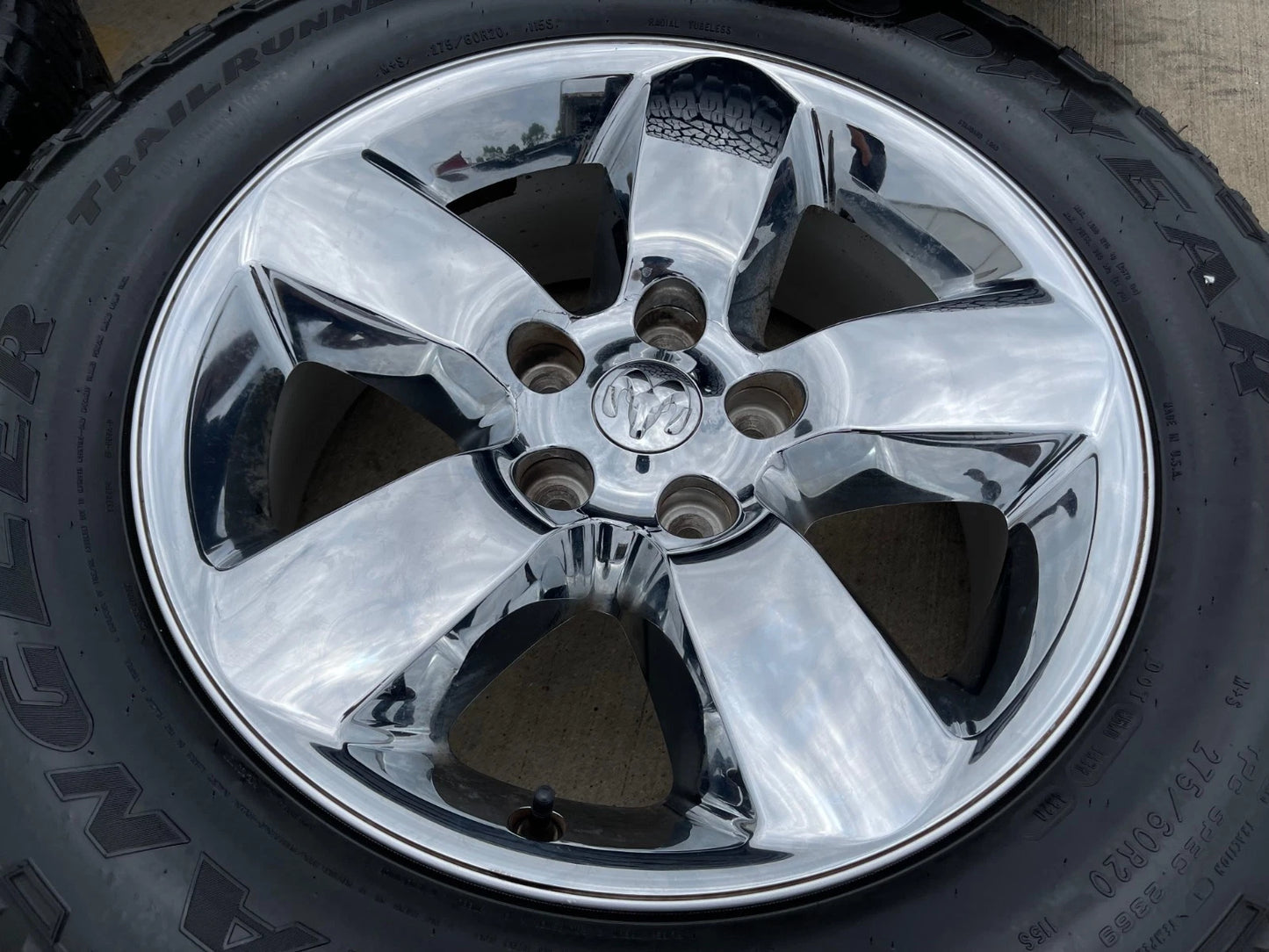 (4) 20" Dodge Ram 1500 OEM wheels rims chrome tires 2495
