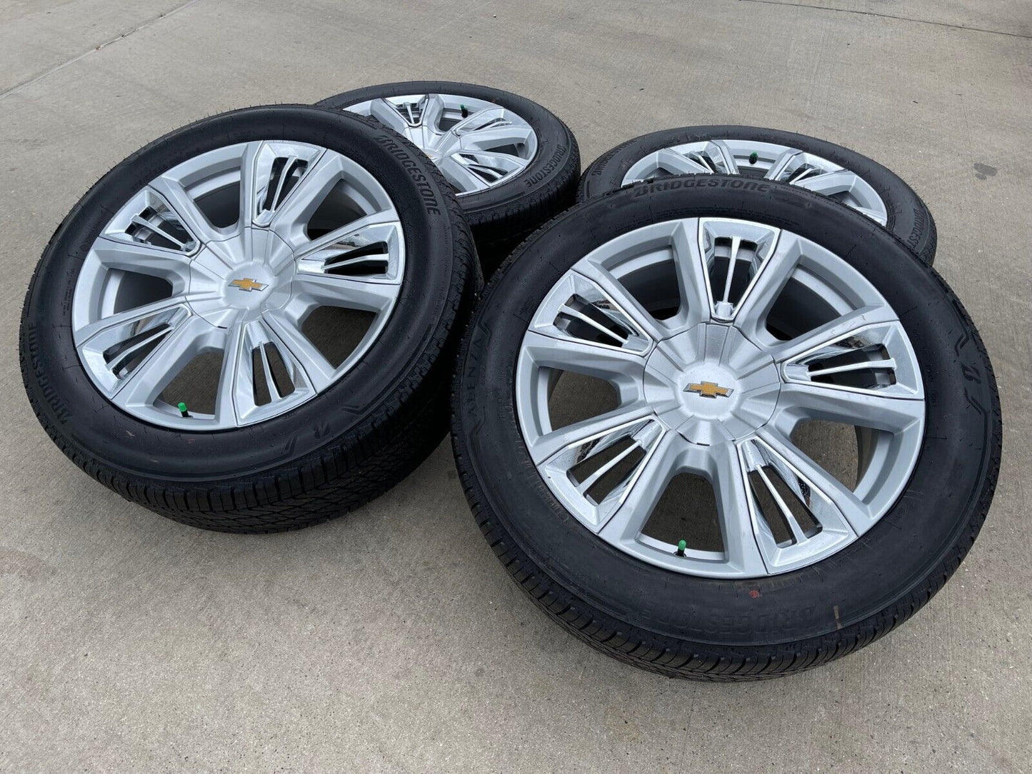 22" Chevy Tahoe RST OEM wheels rims 96951 Silverado Suburban 2023 2024 2025 NEW