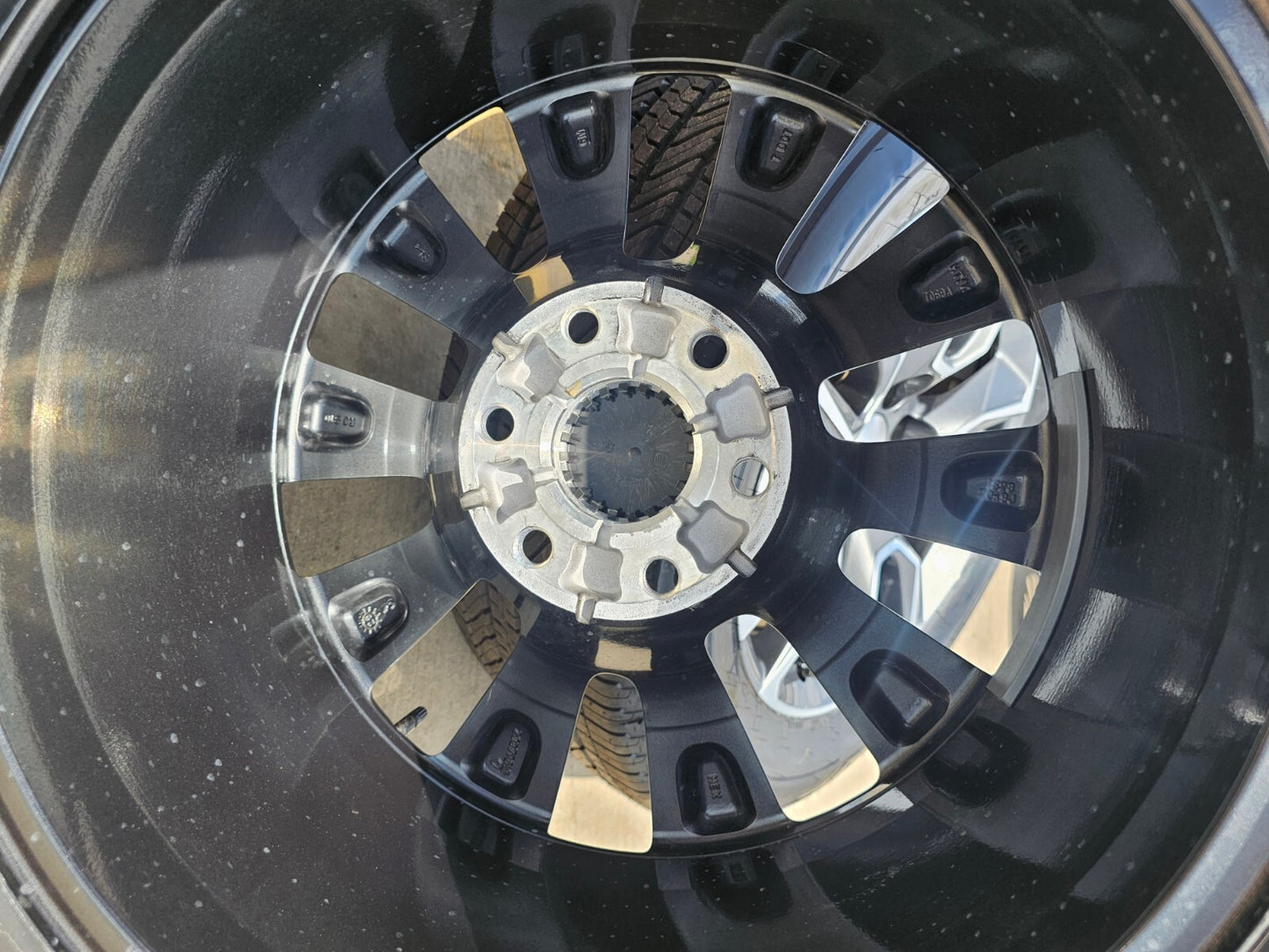 20" Chevy Silverado 1500 Tahoe Suburban OEM 5915 5916 wheels rims 2025 2026 NEW