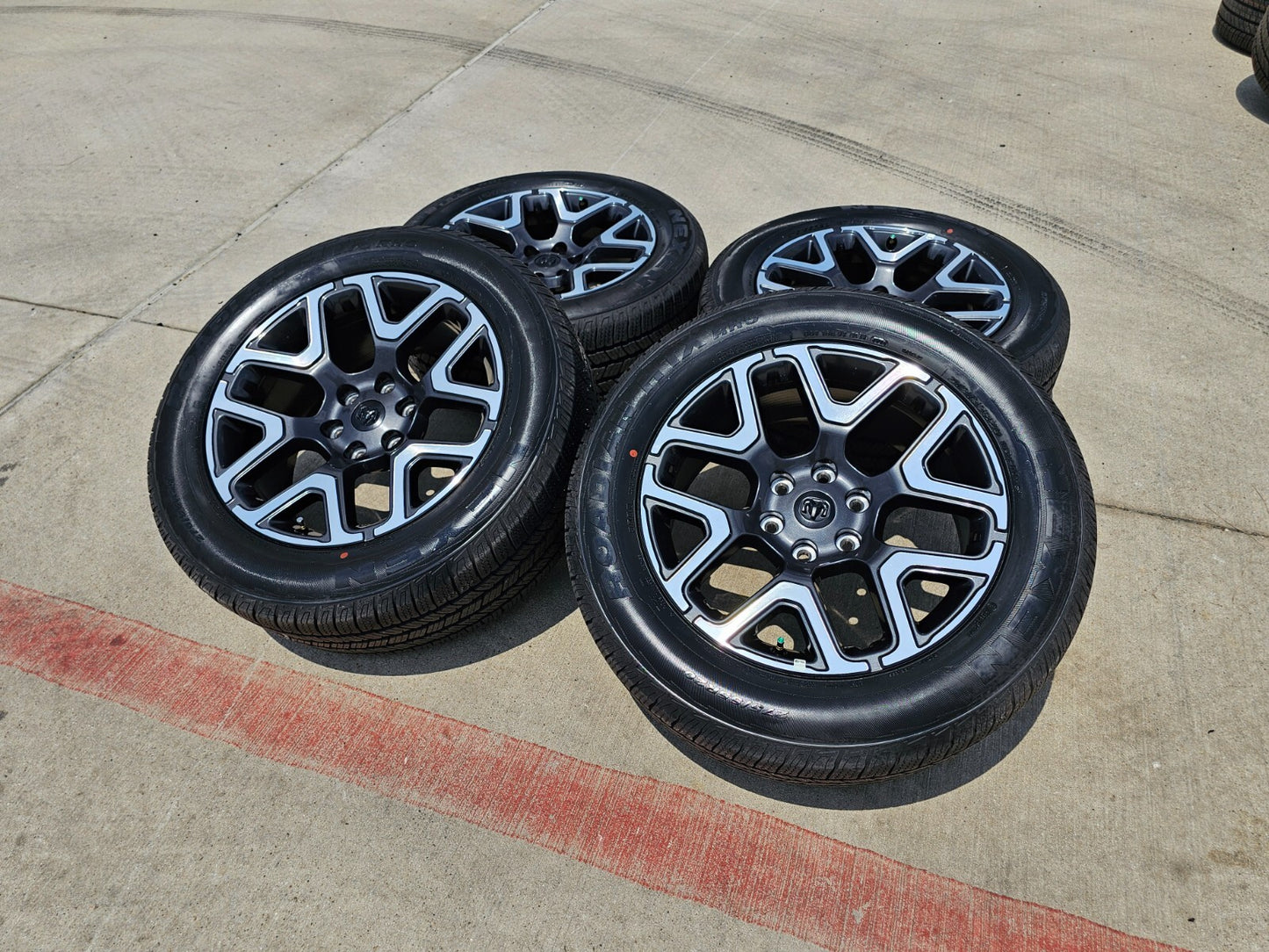 20" Dodge Ram 1500 OEM Laramie wheels rims tires 68583860AA 2024 2025 NEW