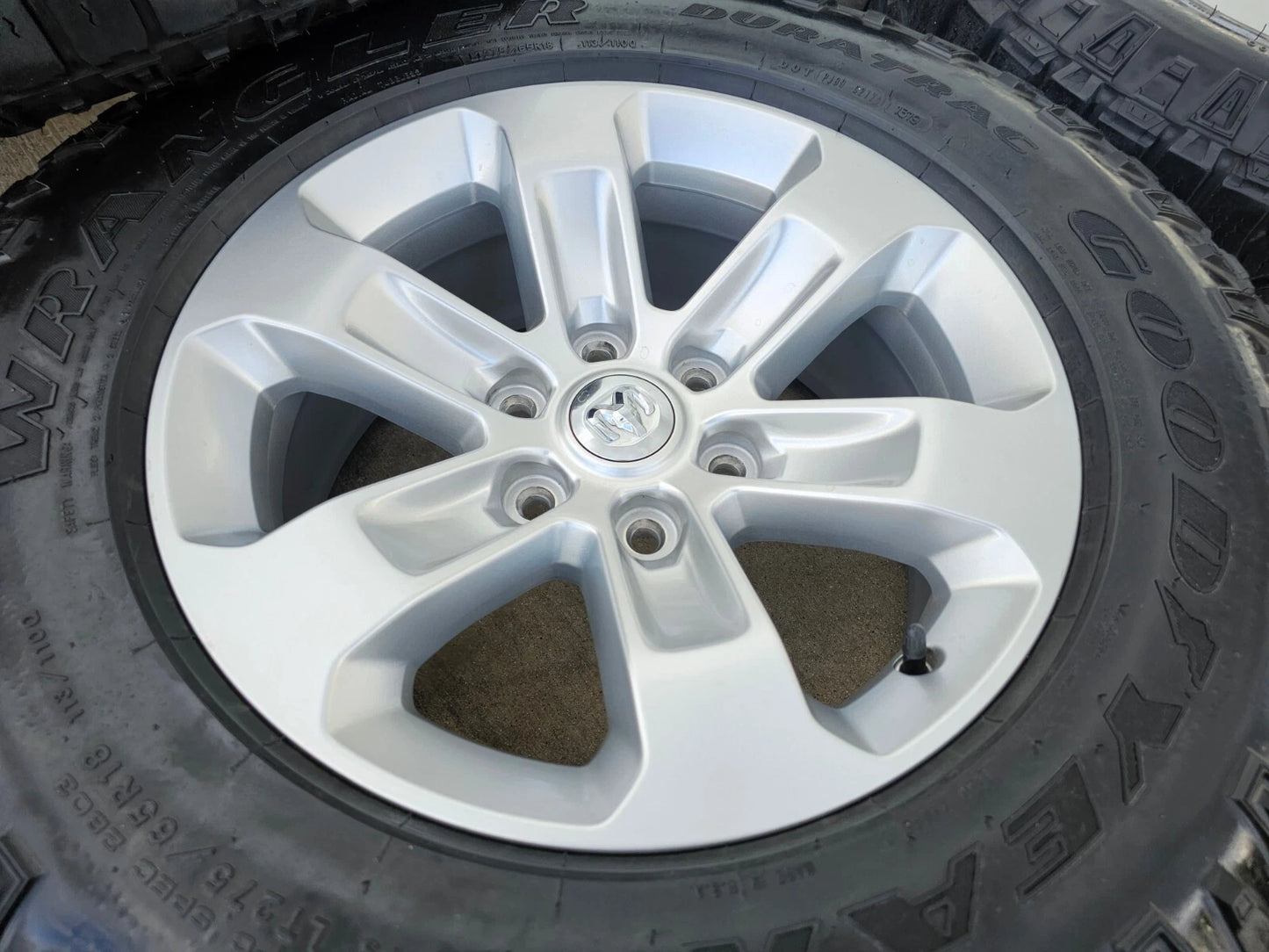 18" Dodge Ram 1500 OEM wheels rims 2672 tires DURATRAC