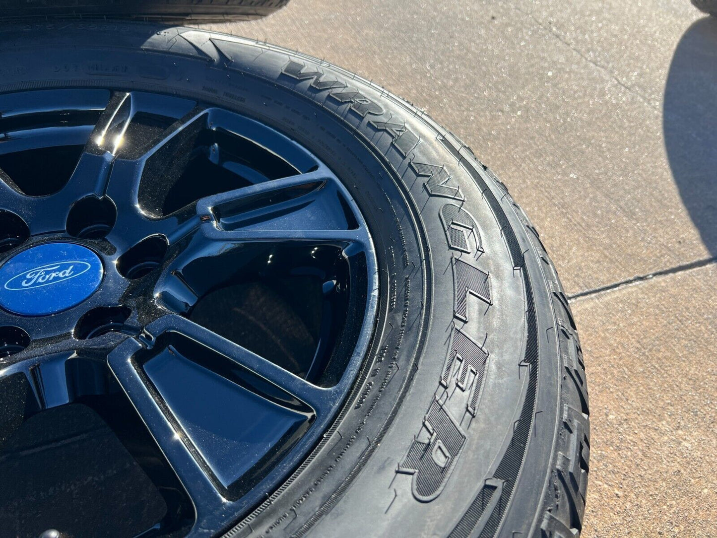 18" Ford F-150 Expedition OEM Tremor black rims wheels 3998 tires NEW