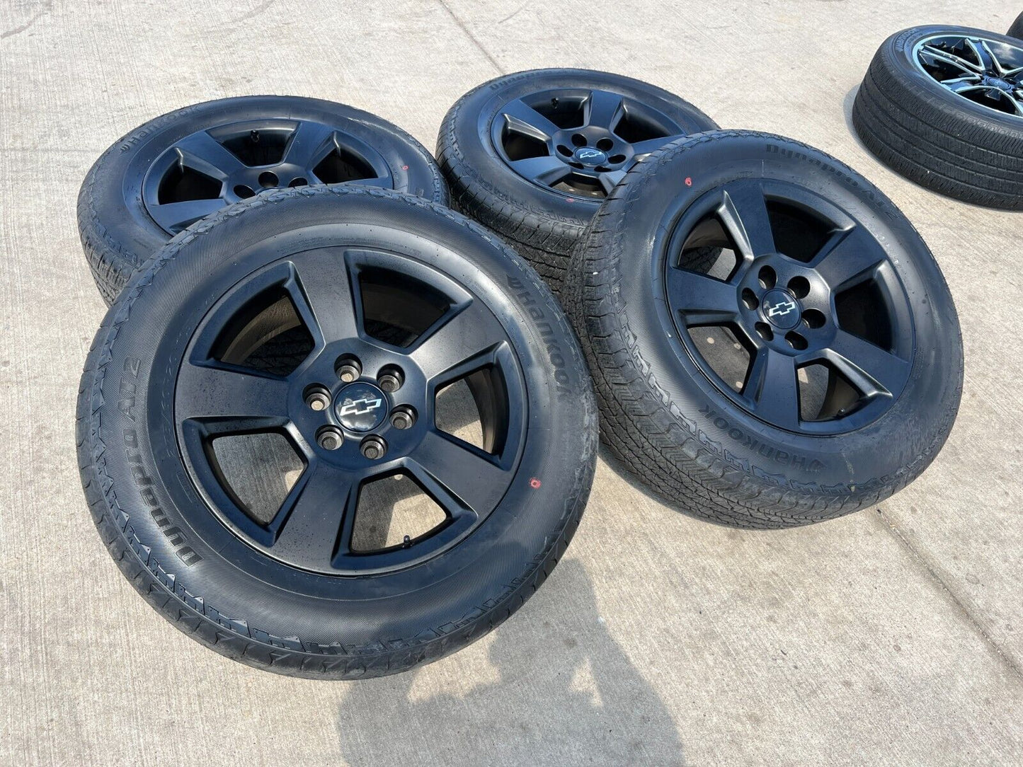 20" Chevy Tahoe Black Z71 OEM 5652 5806 wheels rims tires NEW