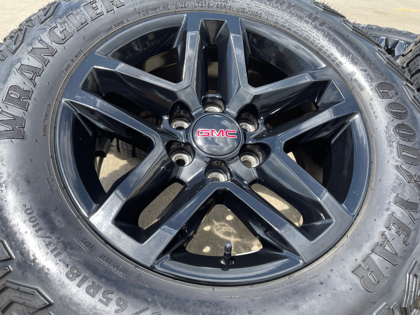 18" Chevy Silverado Tahoe Z71 ZR2 OEM 5911 wheels rims 2023 2024 2025 2026
