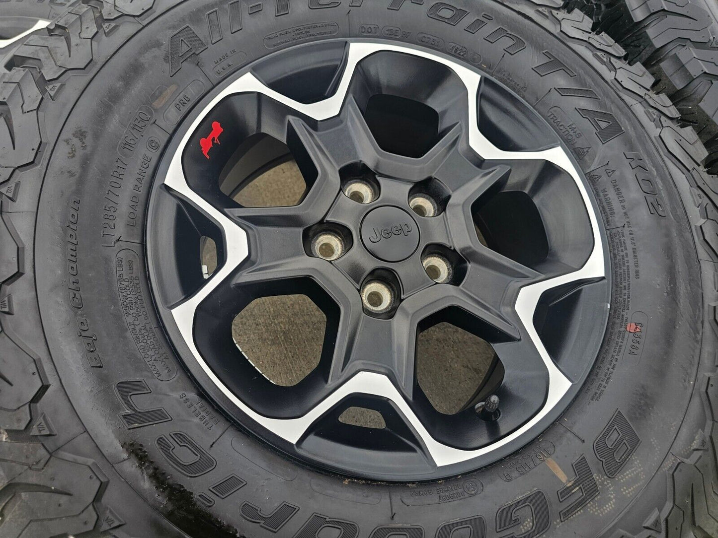 17" Jeep Wrangler Rubicon OEM wheels rims Gladiator 96832 9282 2023 2024 2025