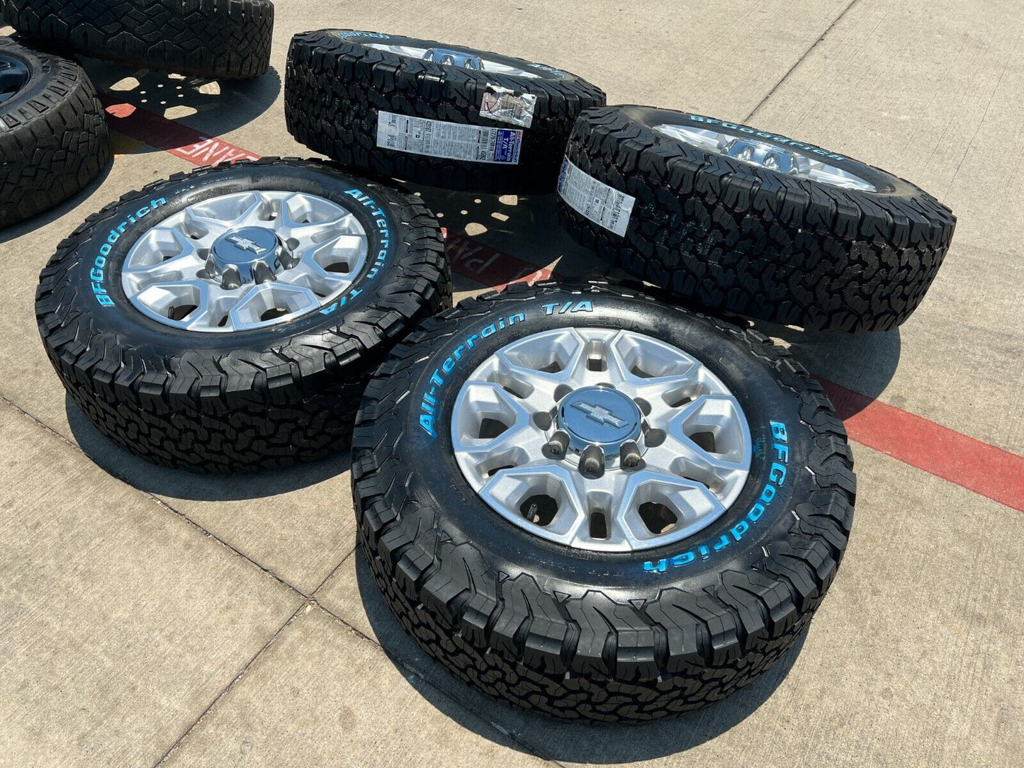 18" Chevy Silverado Trail Boss 2500 3500 OEM 5959 wheels rims 2024 2025 NEW BFG