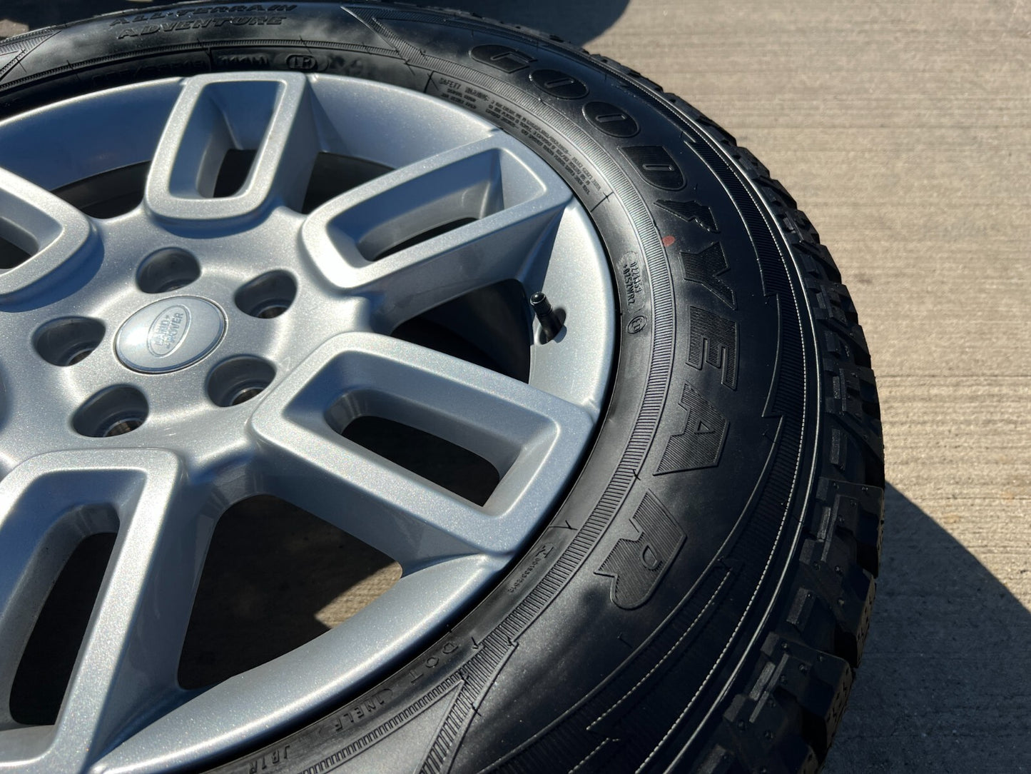 19" Land Rover DEFENDER Range Rover OEM wheels rims 72350 A/T 2023 2024 2025 NEW