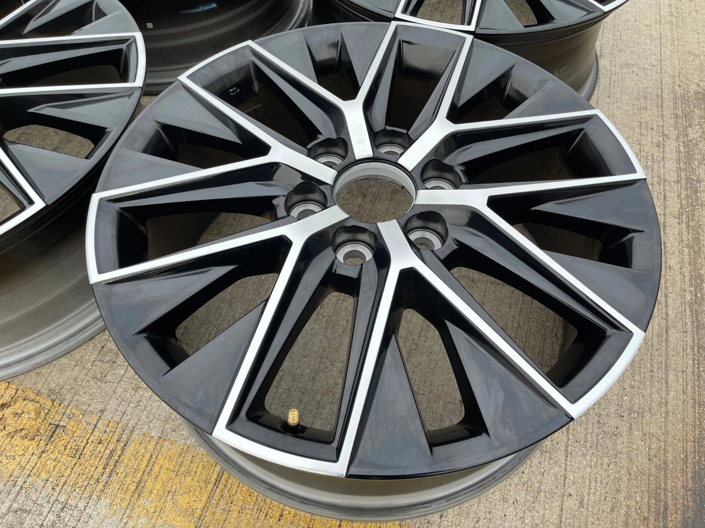 20" Lexus GX550 OEM wheels rims Toyota Land Cruiser Tundra 10545 LX600 2025 NEW