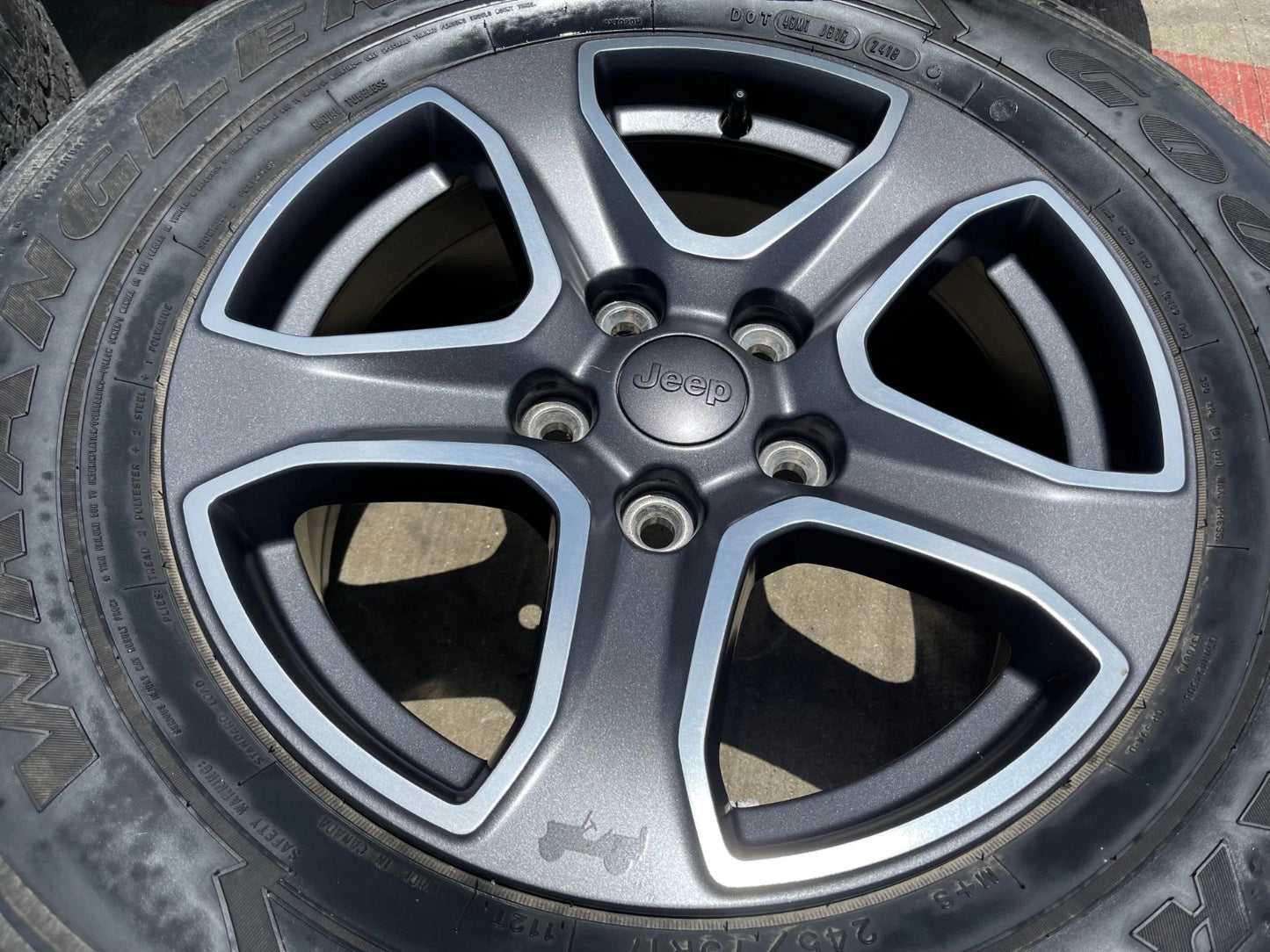17" Jeep Wrangler Rubicon OEM wheels rims 9217 Gladiator GOODYEAR