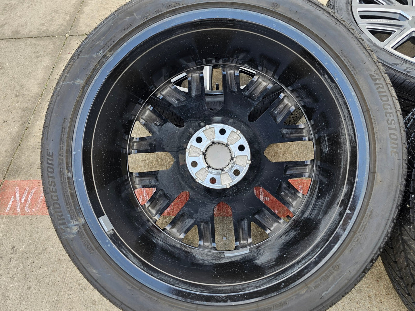 24" GMC Yukon Sierra DENALI OEM wheels rims tires 2022 2023 2024 2025 2026 NEW