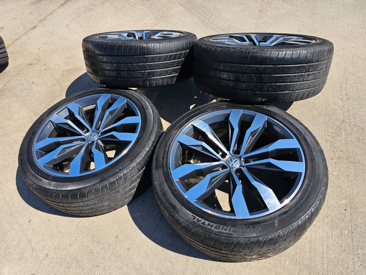 21" VW Atlas SEL R-Line OEM 70077 wheels rims tires