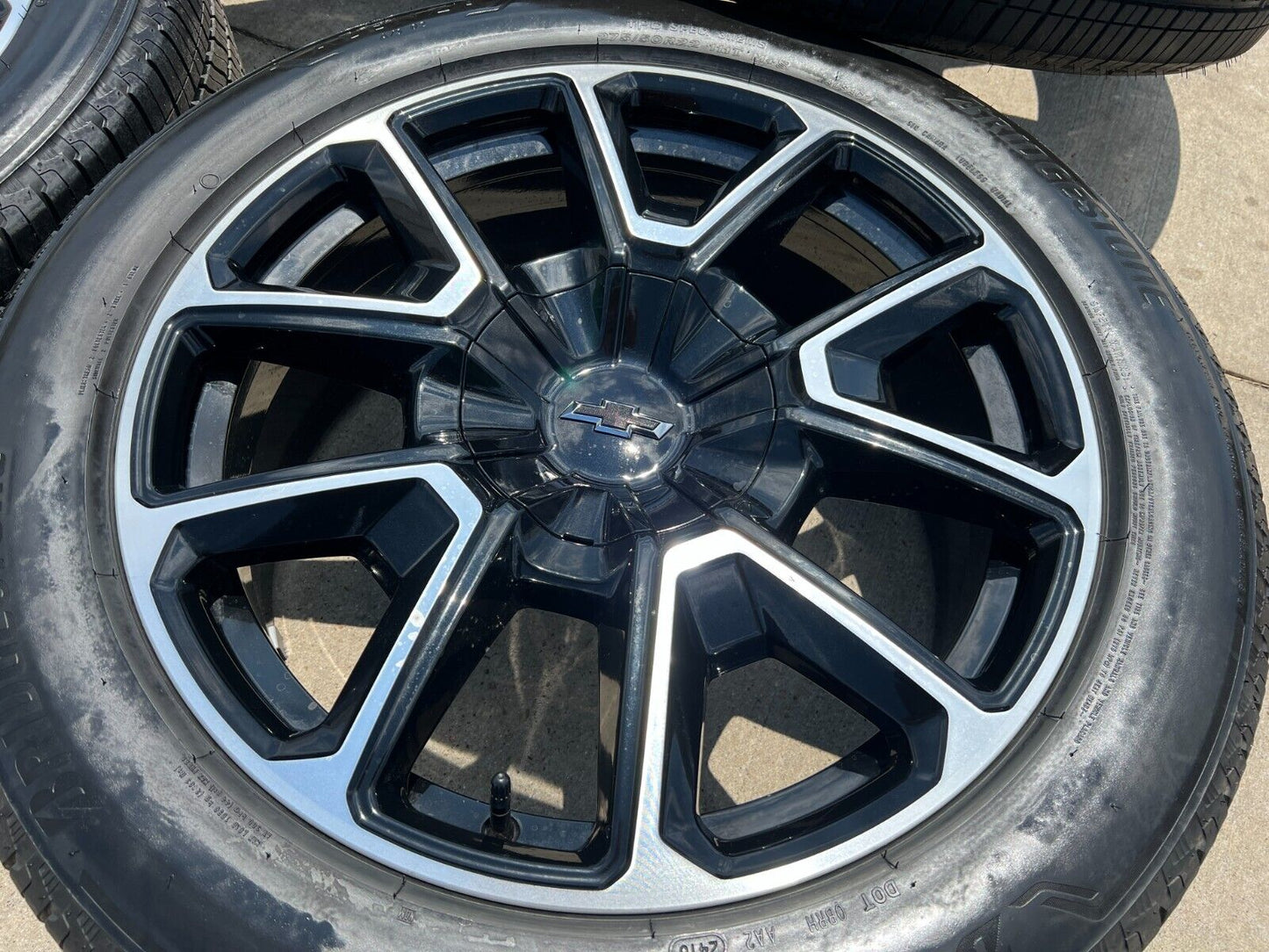 22" Chevy Tahoe Suburban RST OEM 14035 wheels rims Silverado NEW