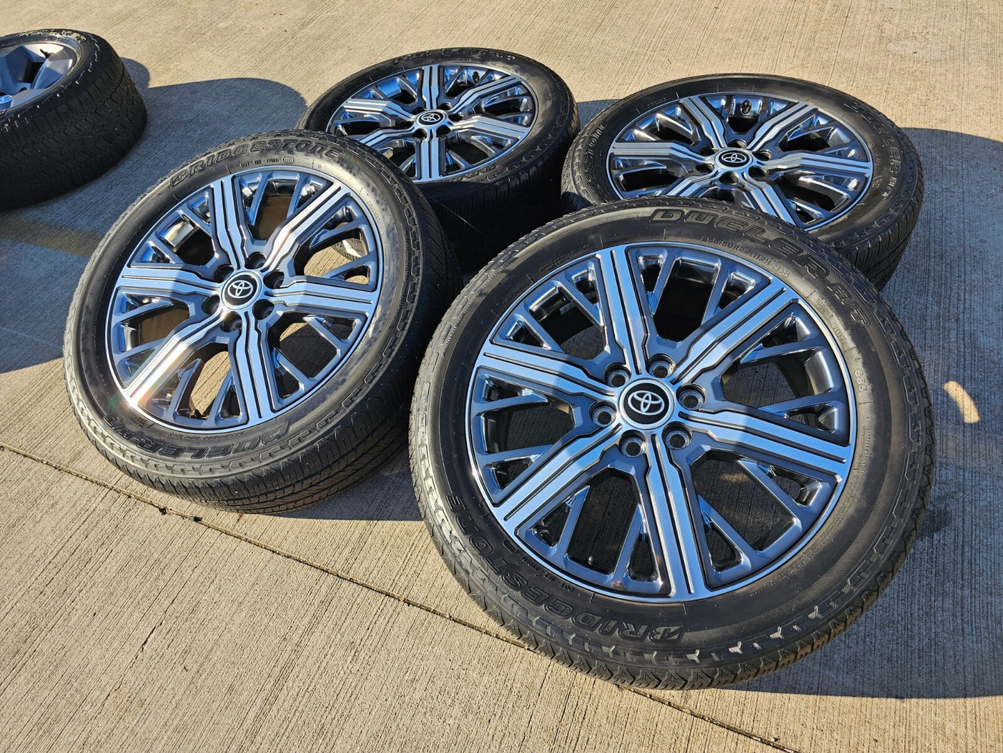 22" Toyota Tundra CAPSTONE OEM wheels rims 75282 95457 Sequoia 2023 2024 2025