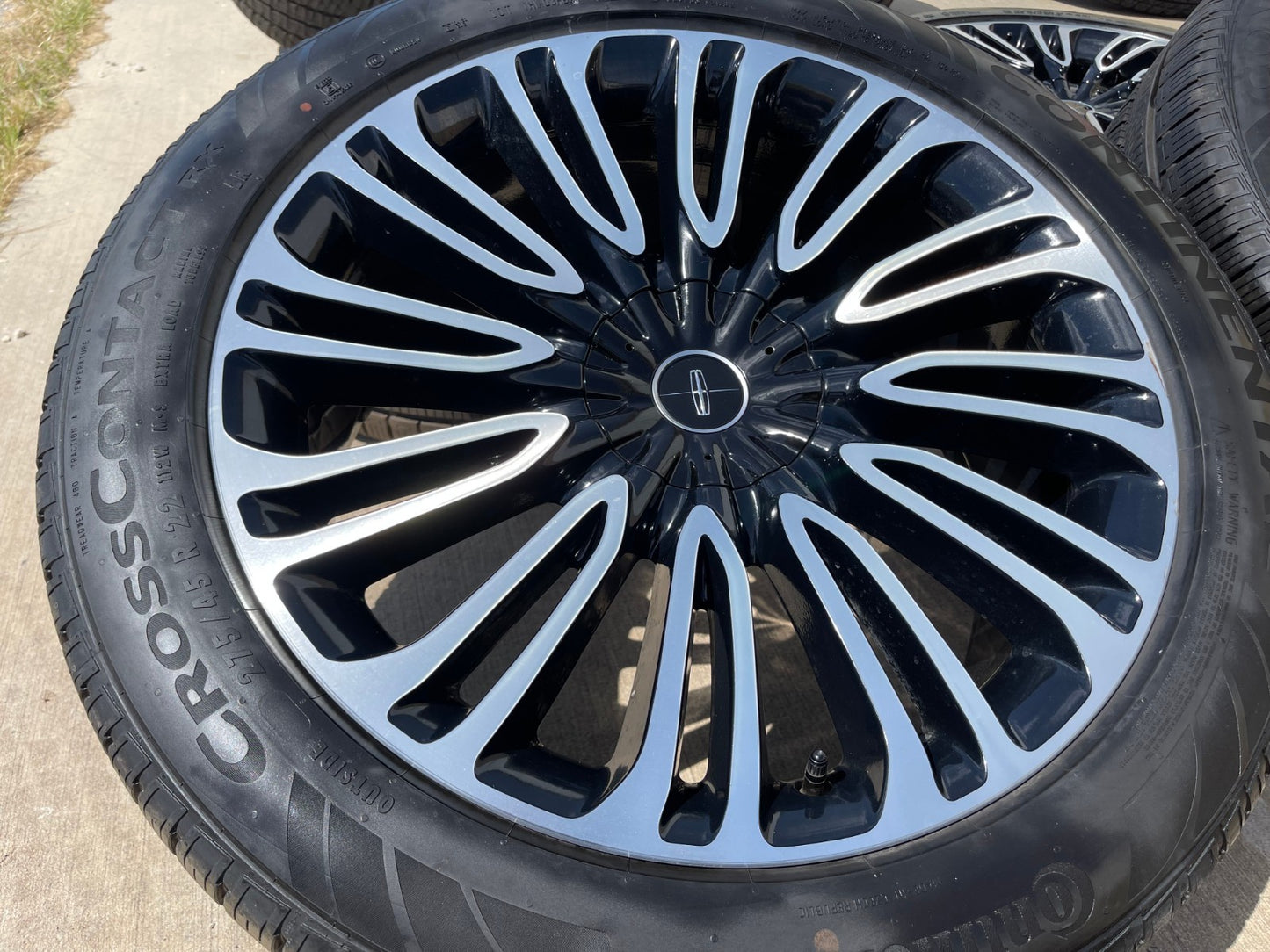 22" Lincoln Aviator Black Label OEM rims wheels 10242 Explorer NEW CONTINENTAL